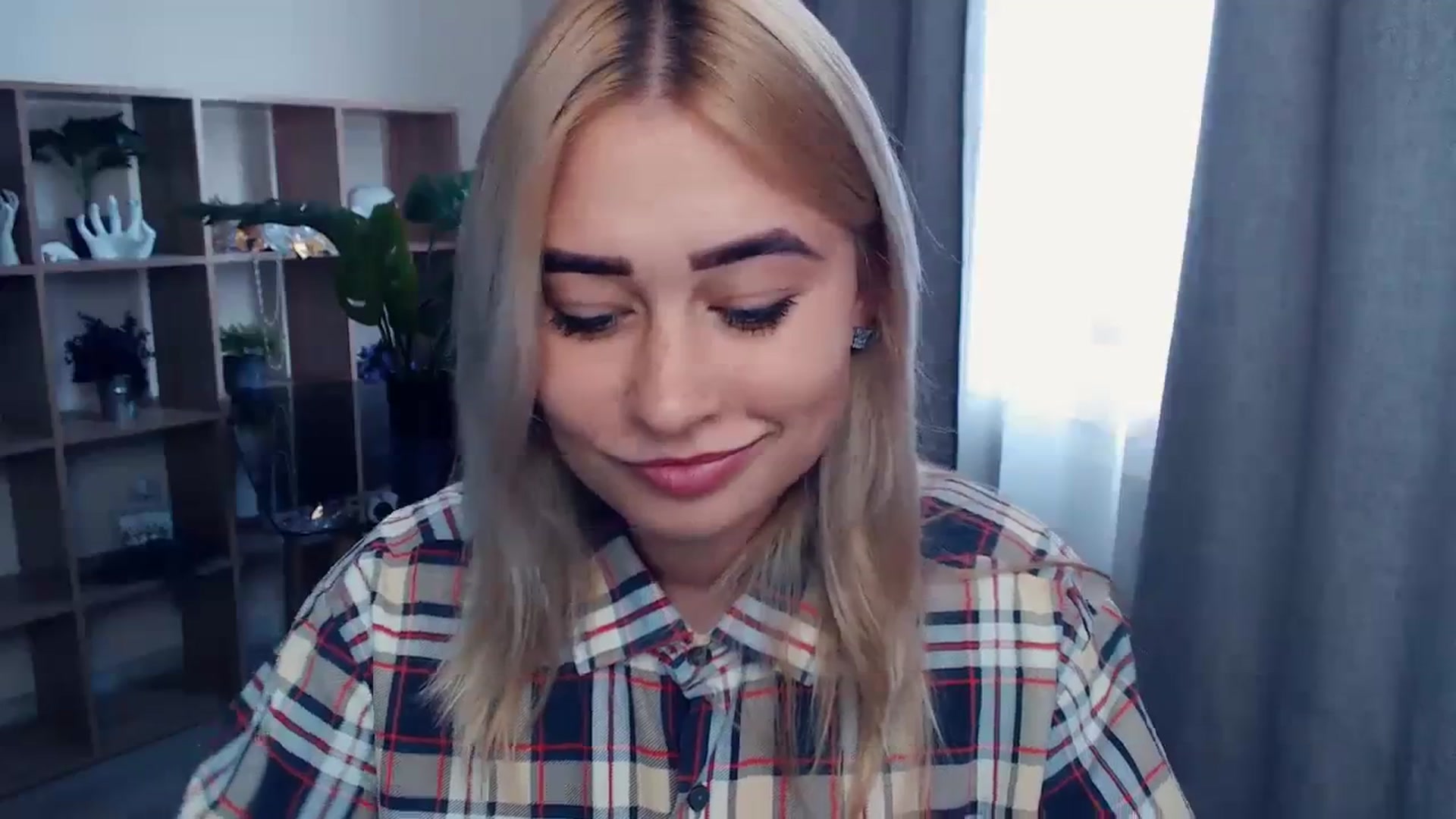 Gallery image thumbnail from Kukla_kolduna's myfreecams stream on, 09/11/2023, 13:47 image 9 of 20