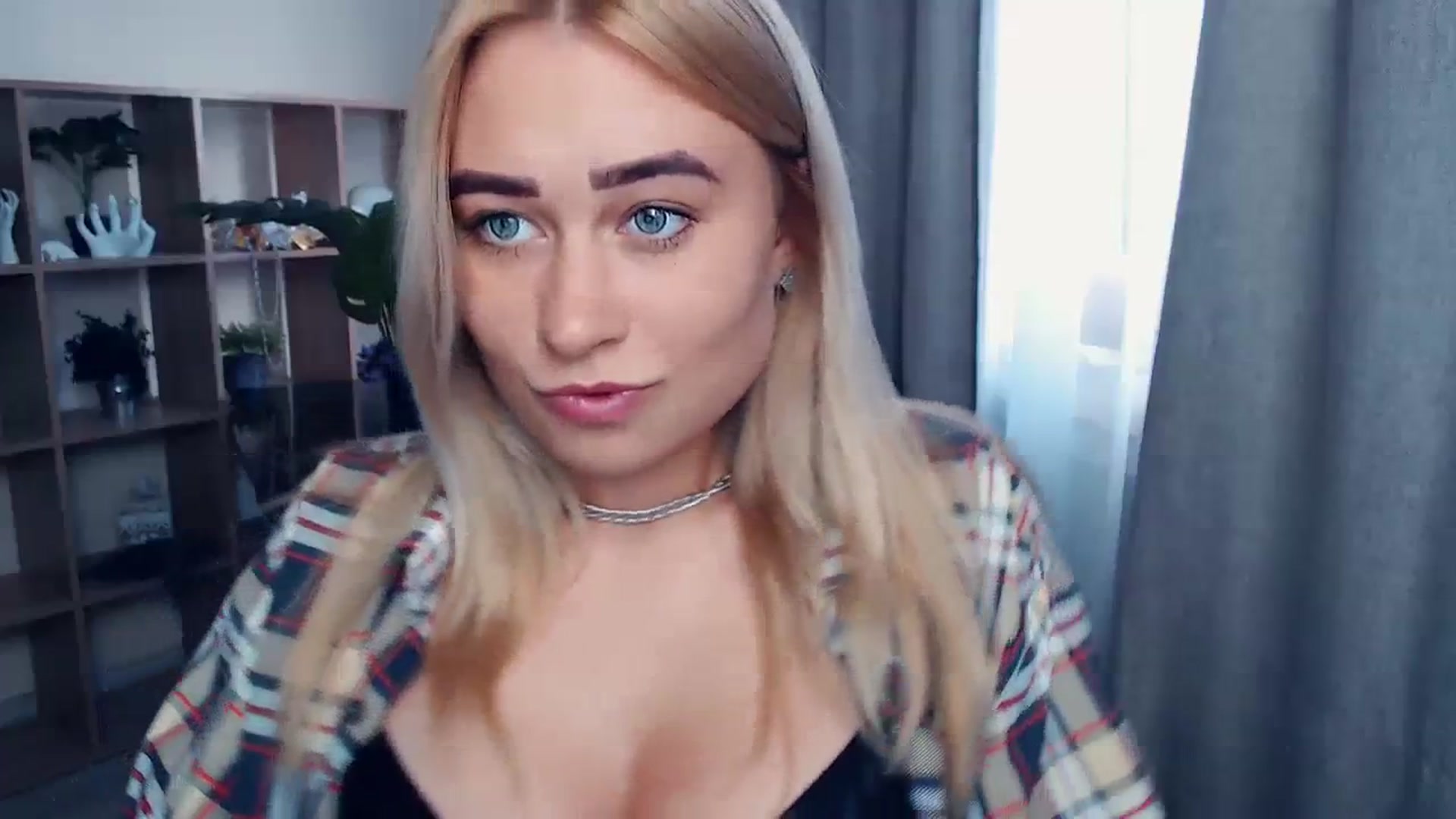 Gallery image thumbnail from Kukla_kolduna's myfreecams stream on, 09/11/2023, 15:20 image 16 of 20