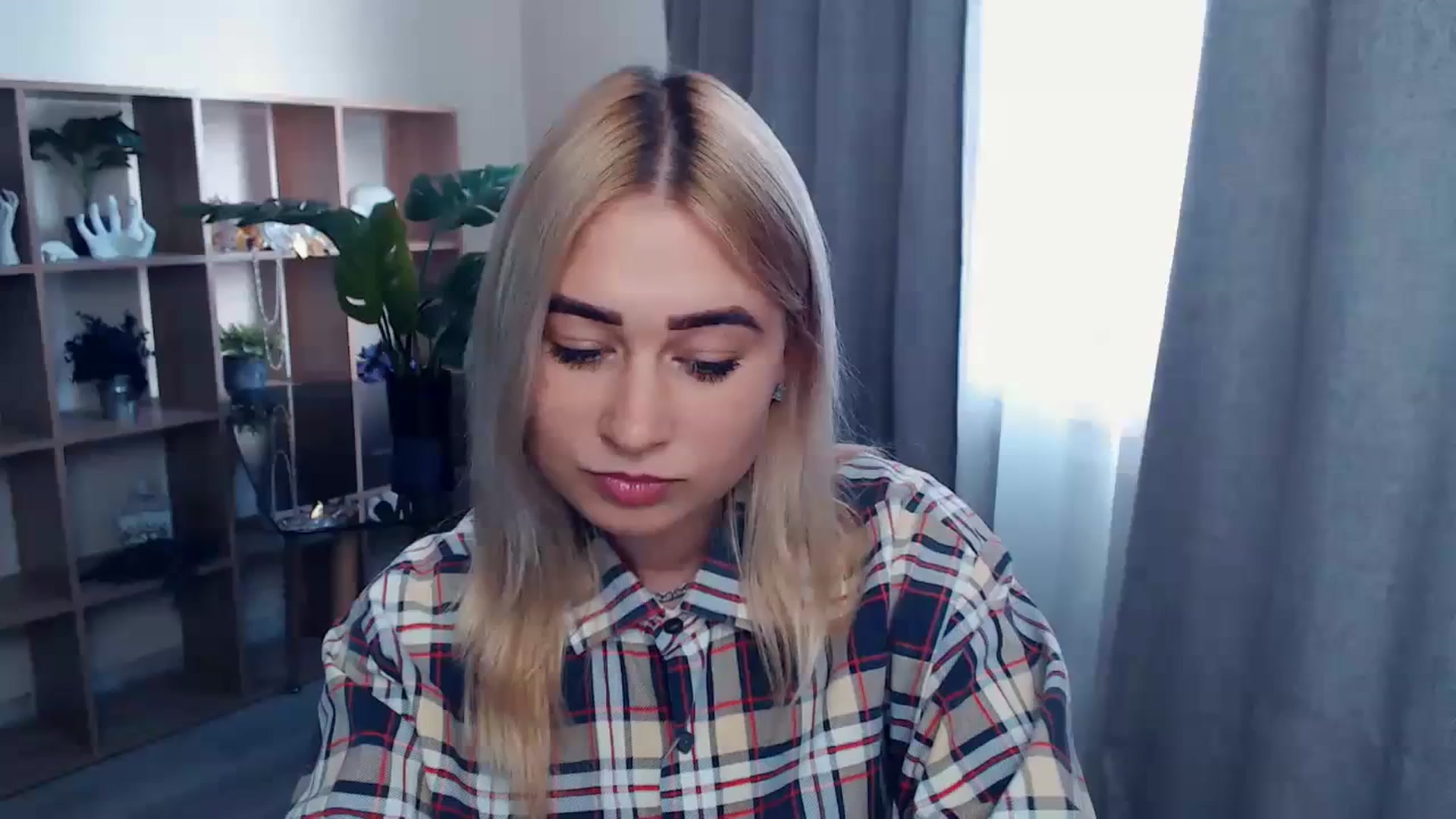 Gallery image thumbnail from Kukla_kolduna's myfreecams stream on, 09/11/2023, 15:20 image 1 of 20