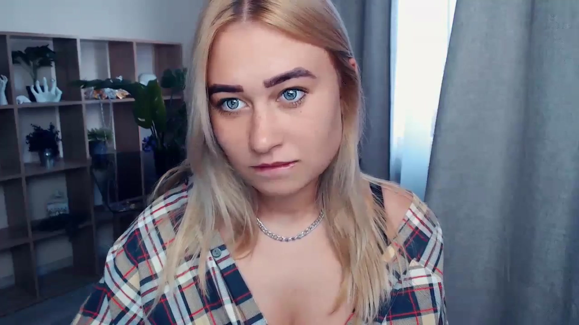 Gallery image thumbnail from Kukla_kolduna's myfreecams stream on, 09/11/2023, 15:20 image 14 of 20