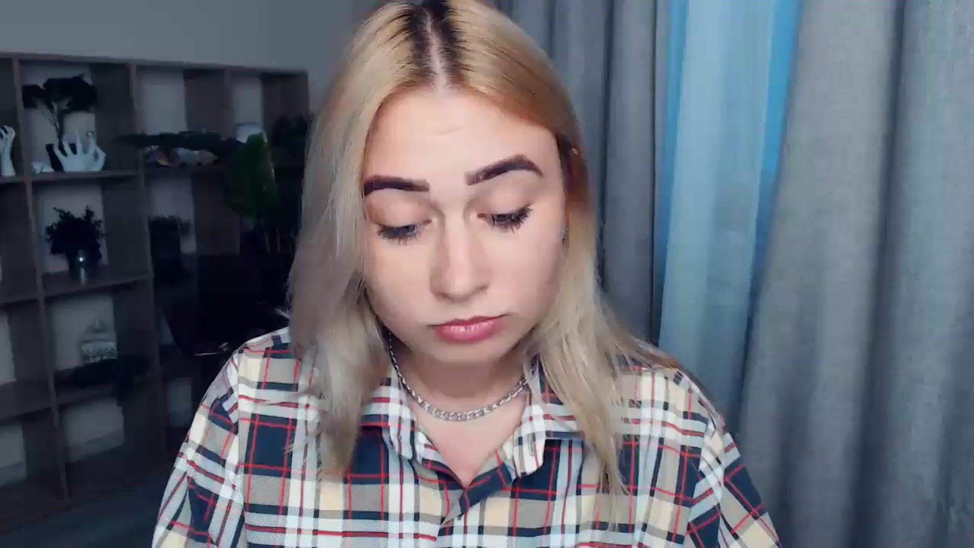Gallery image thumbnail from Kukla_kolduna's myfreecams stream on, 09/11/2023, 16:28 image 16 of 20
