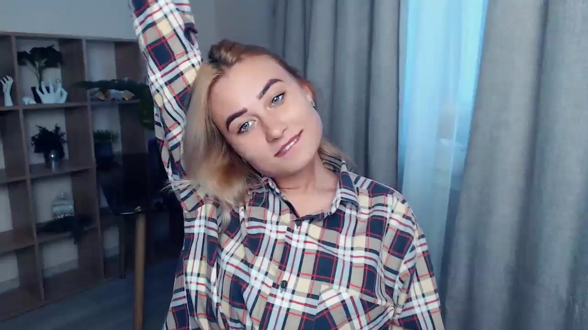 Gallery image thumbnail from Kukla_kolduna's myfreecams stream on, 09/11/2023, 16:28 image 3 of 20