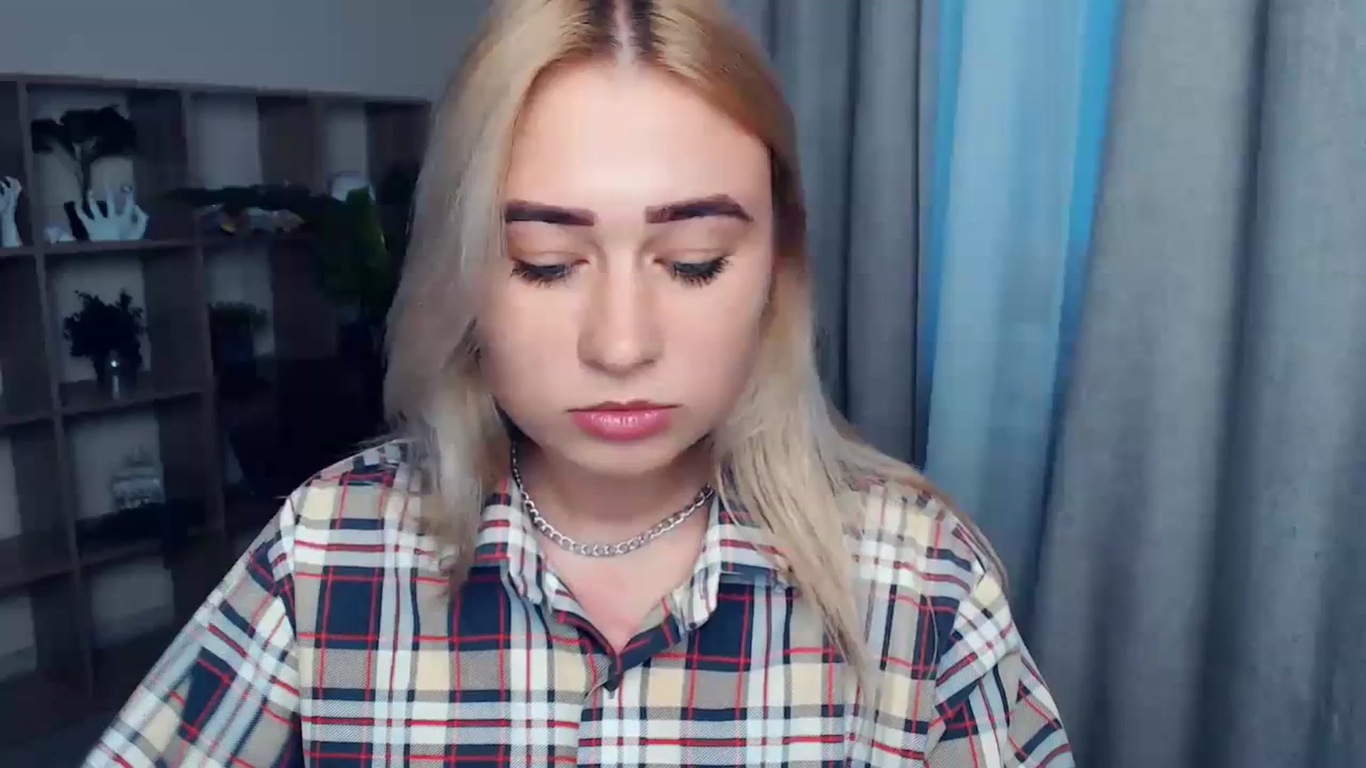 Gallery image thumbnail from Kukla_kolduna's myfreecams stream on, 09/11/2023, 16:28 image 15 of 20
