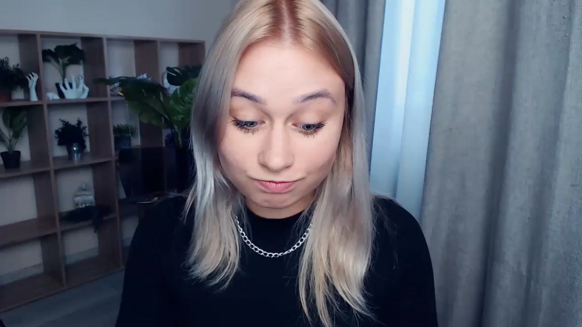 Gallery image thumbnail from Kukla_kolduna's myfreecams stream on, 09/15/2023, 15:29 image 1 of 20