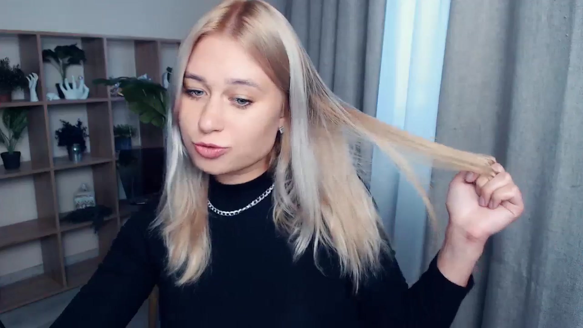 Gallery image thumbnail from Kukla_kolduna's myfreecams stream on, 09/15/2023, 15:29 image 11 of 20
