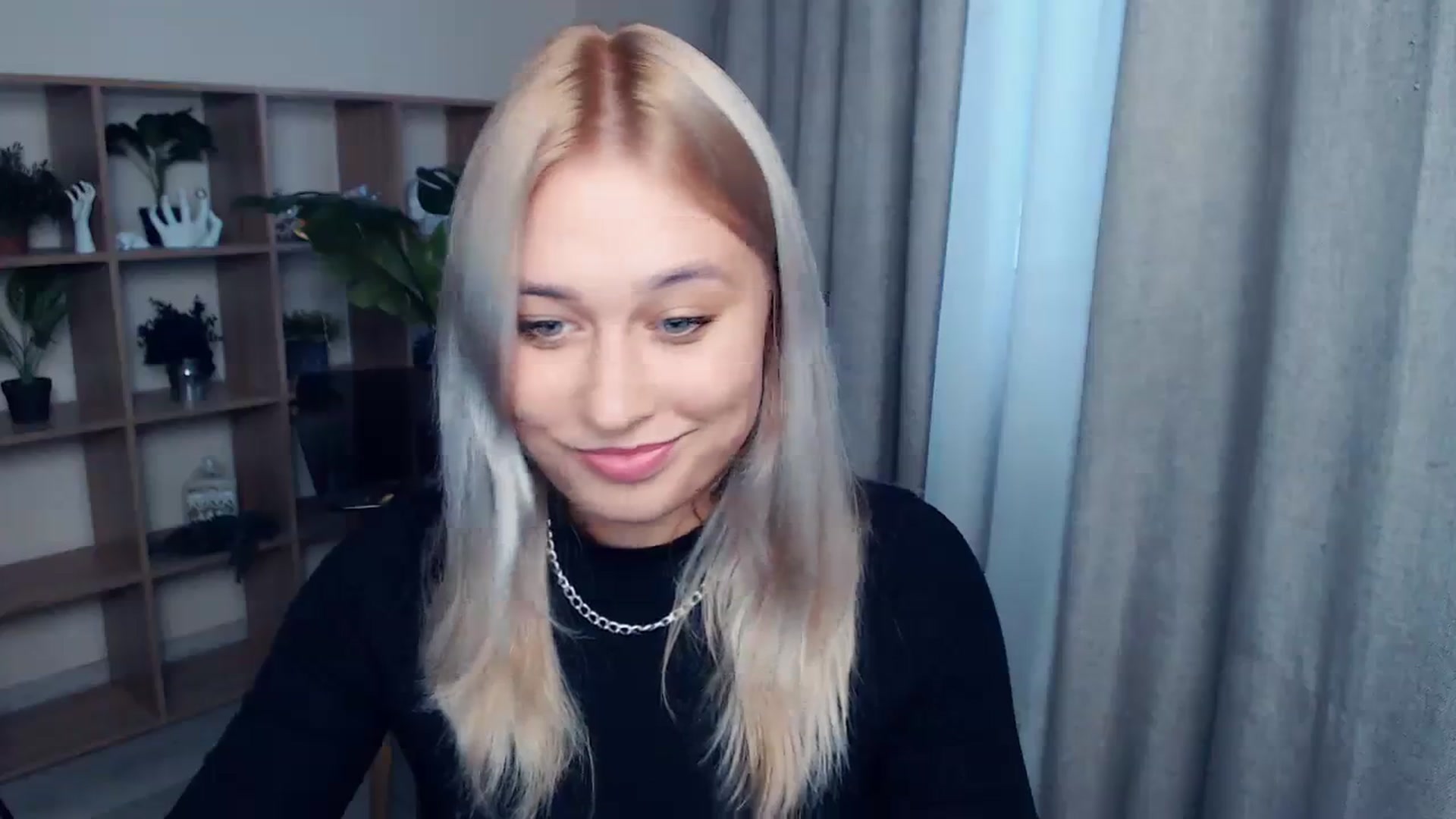 Gallery image thumbnail from Kukla_kolduna's myfreecams stream on, 09/15/2023, 15:29 image 18 of 20