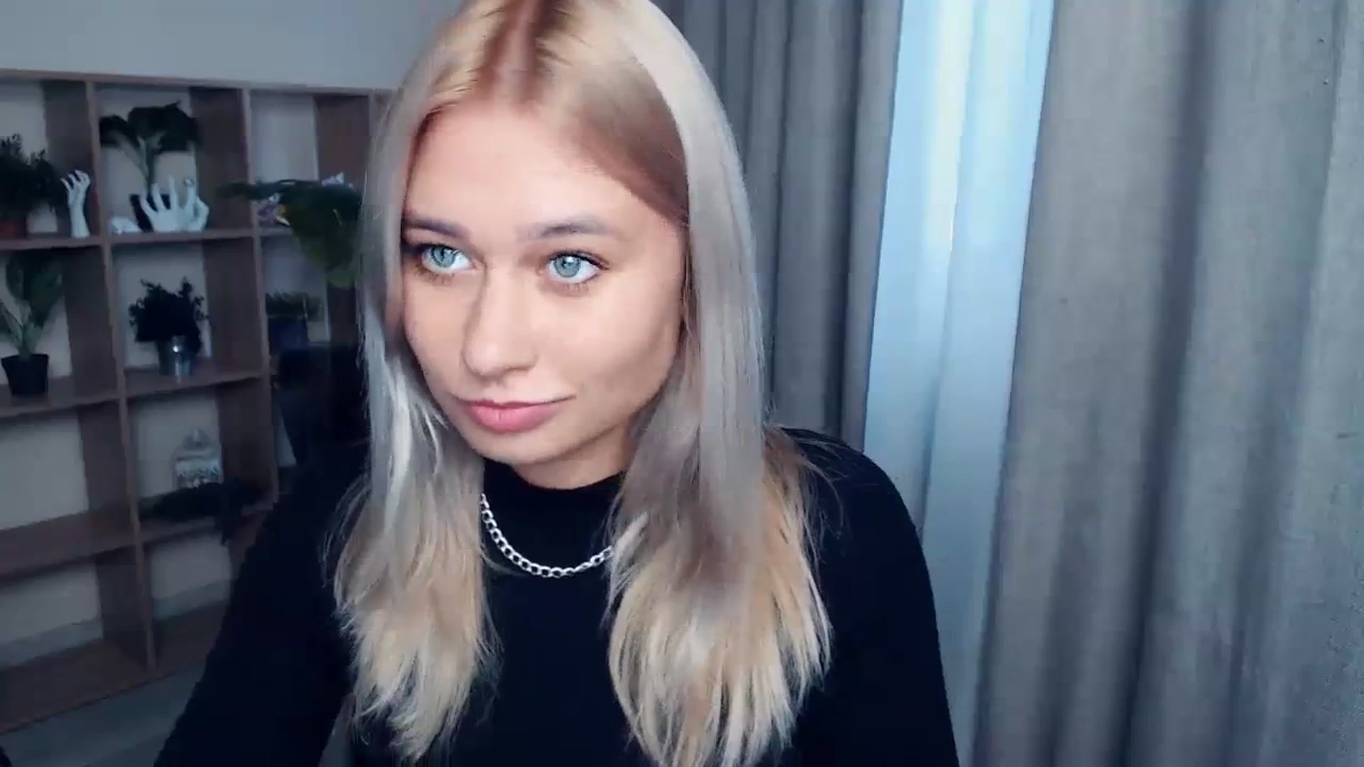Gallery image thumbnail from Kukla_kolduna's myfreecams stream on, 09/15/2023, 15:29 image 9 of 20