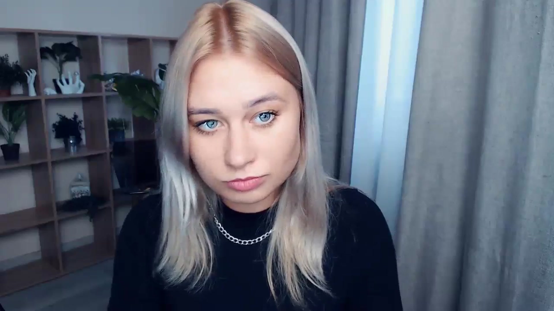 Gallery image thumbnail from Kukla_kolduna's myfreecams stream on, 09/15/2023, 15:29 image 3 of 20