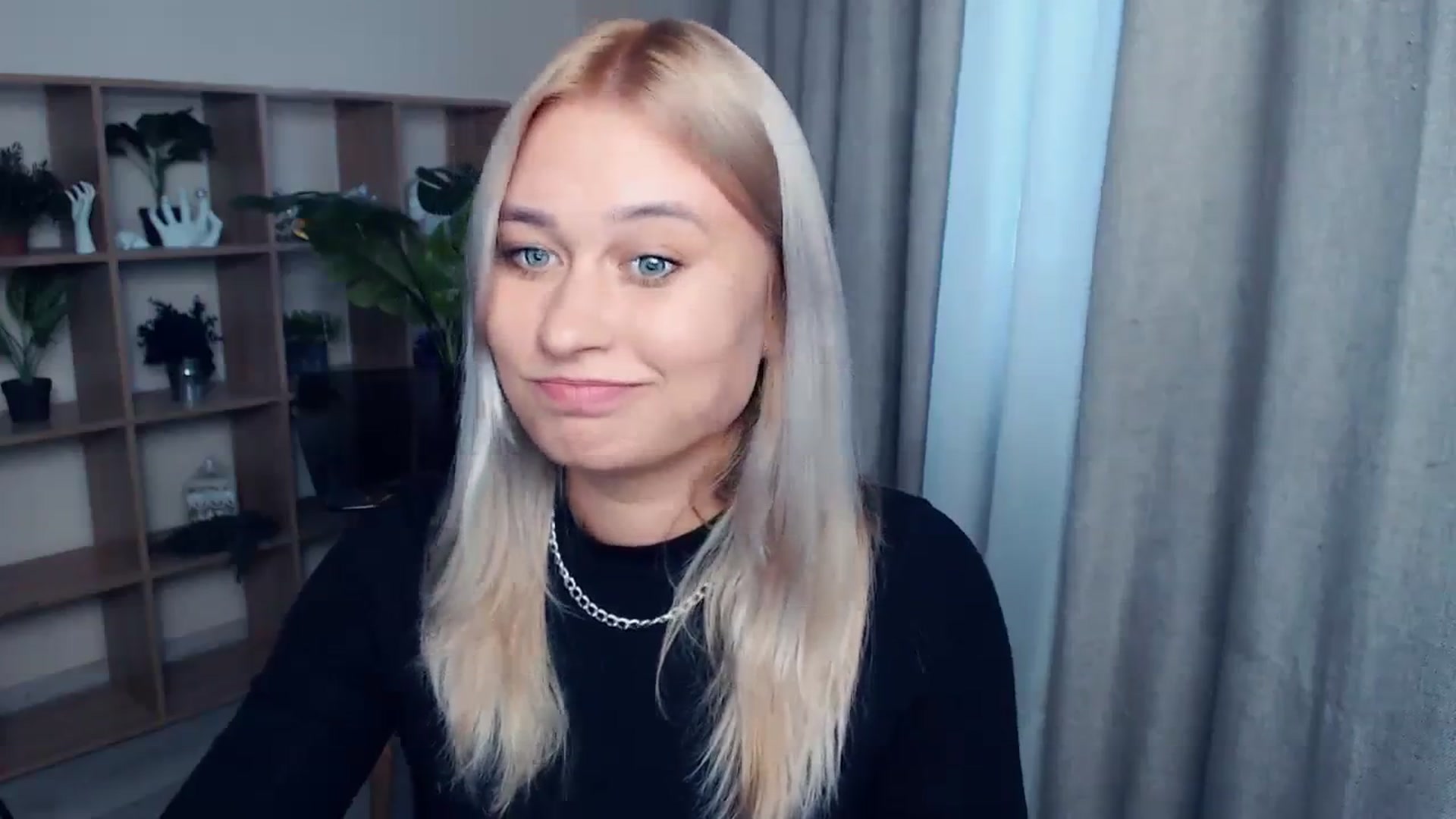 Gallery image thumbnail from Kukla_kolduna's myfreecams stream on, 09/15/2023, 15:29 image 17 of 20