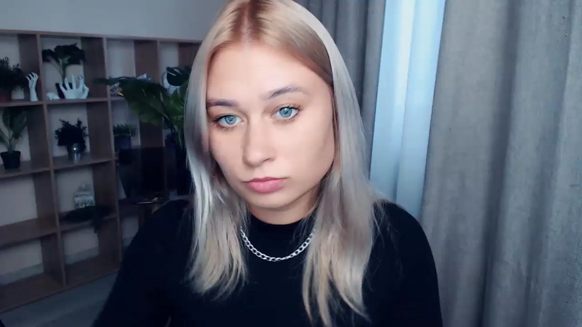 Gallery image thumbnail from Kukla_kolduna's myfreecams stream on, 09/15/2023, 15:29 image 2 of 20