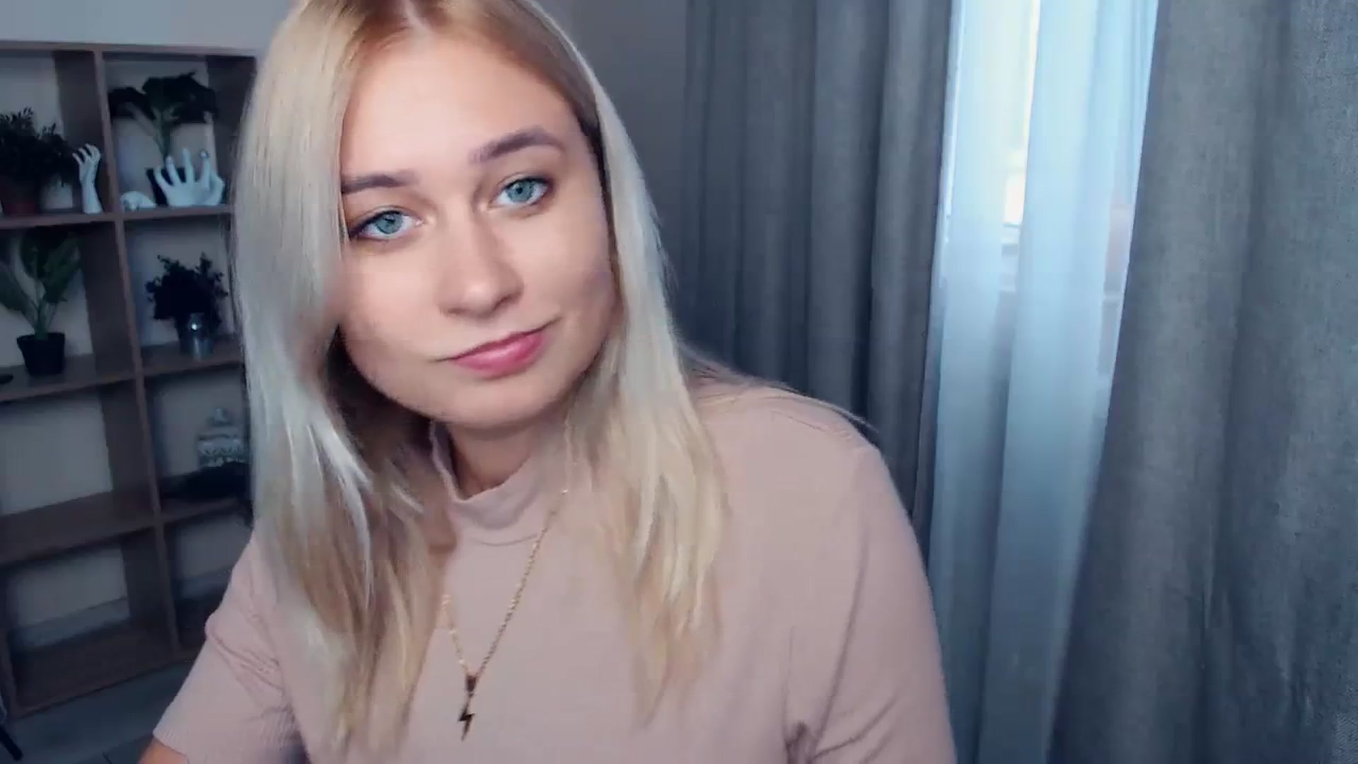Gallery image thumbnail from Kukla_kolduna's myfreecams stream on, 09/22/2023, 16:19 image 5 of 20