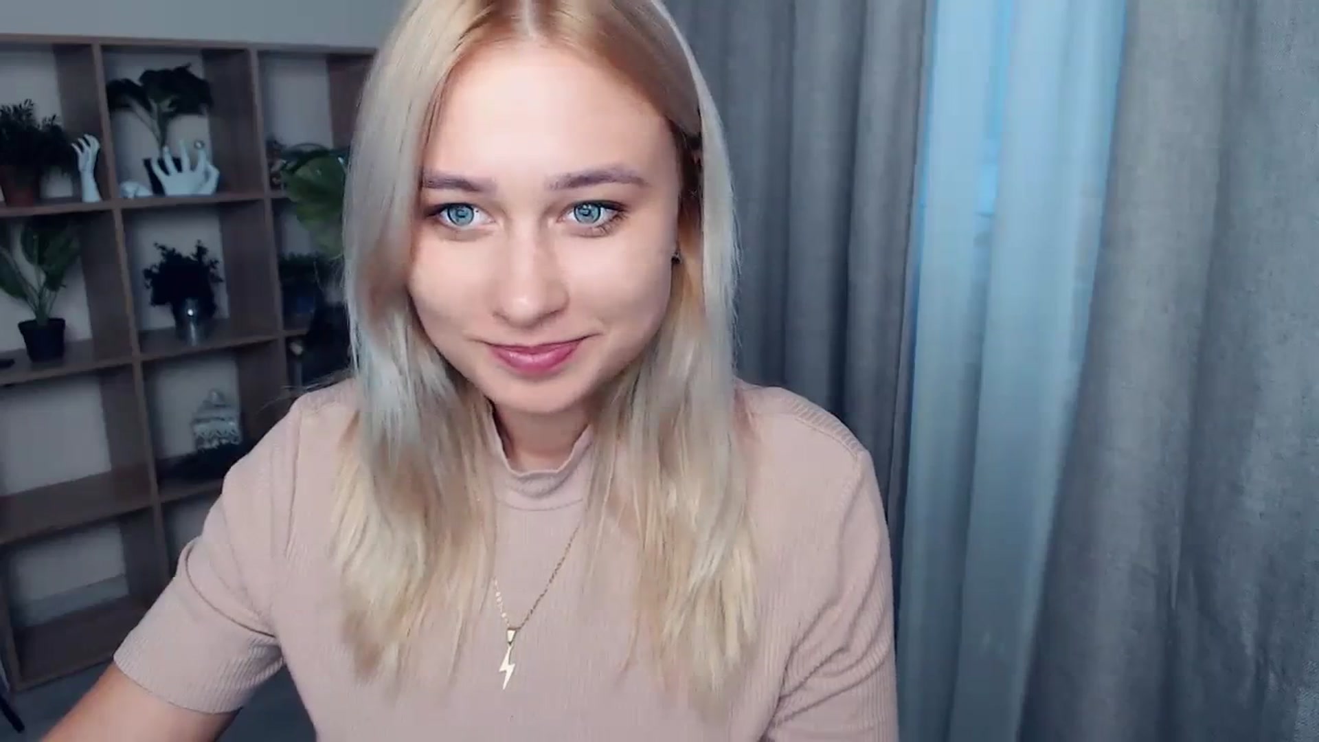 Gallery image thumbnail from Kukla_kolduna's myfreecams stream on, 09/22/2023, 16:19 image 14 of 20