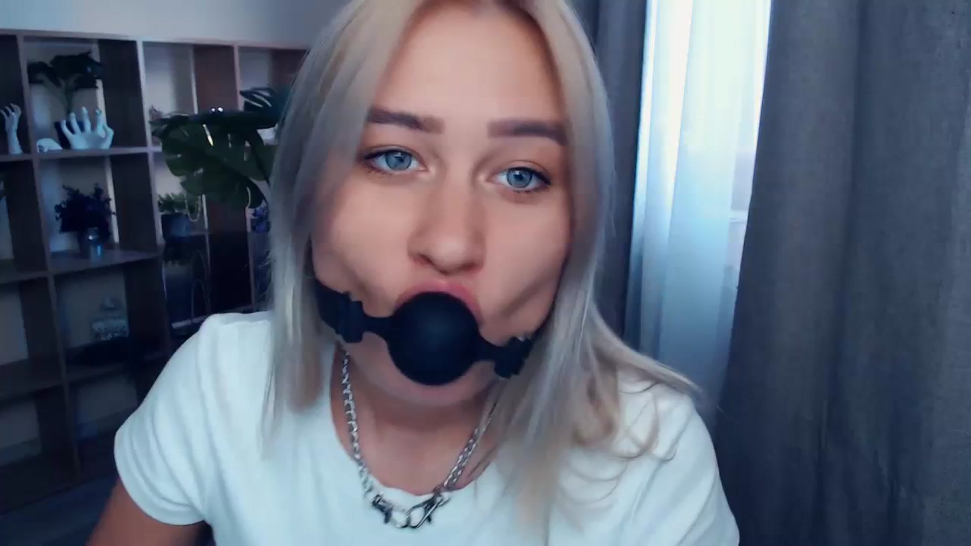 Gallery image thumbnail from Kukla_kolduna's myfreecams stream on, 09/23/2023, 15:23 image 7 of 20