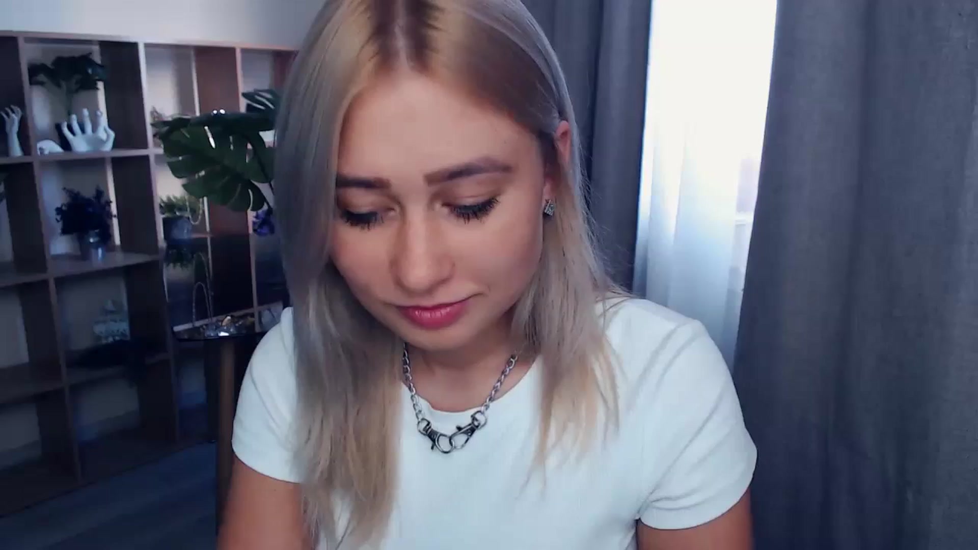 Gallery image thumbnail from Kukla_kolduna's myfreecams stream on, 09/23/2023, 15:23 image 1 of 20