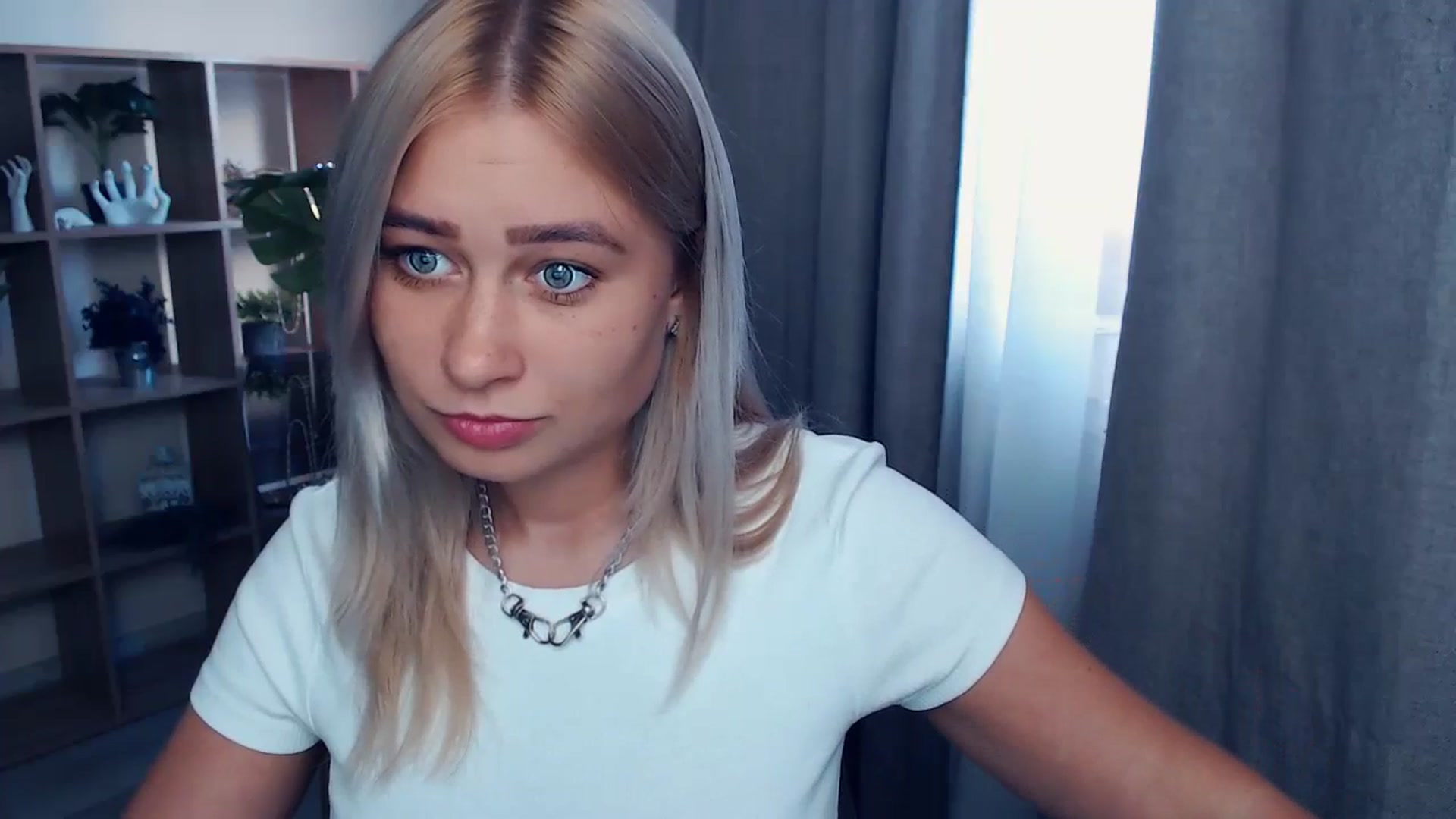 Gallery image thumbnail from Kukla_kolduna's myfreecams stream on, 09/23/2023, 15:23 image 4 of 20
