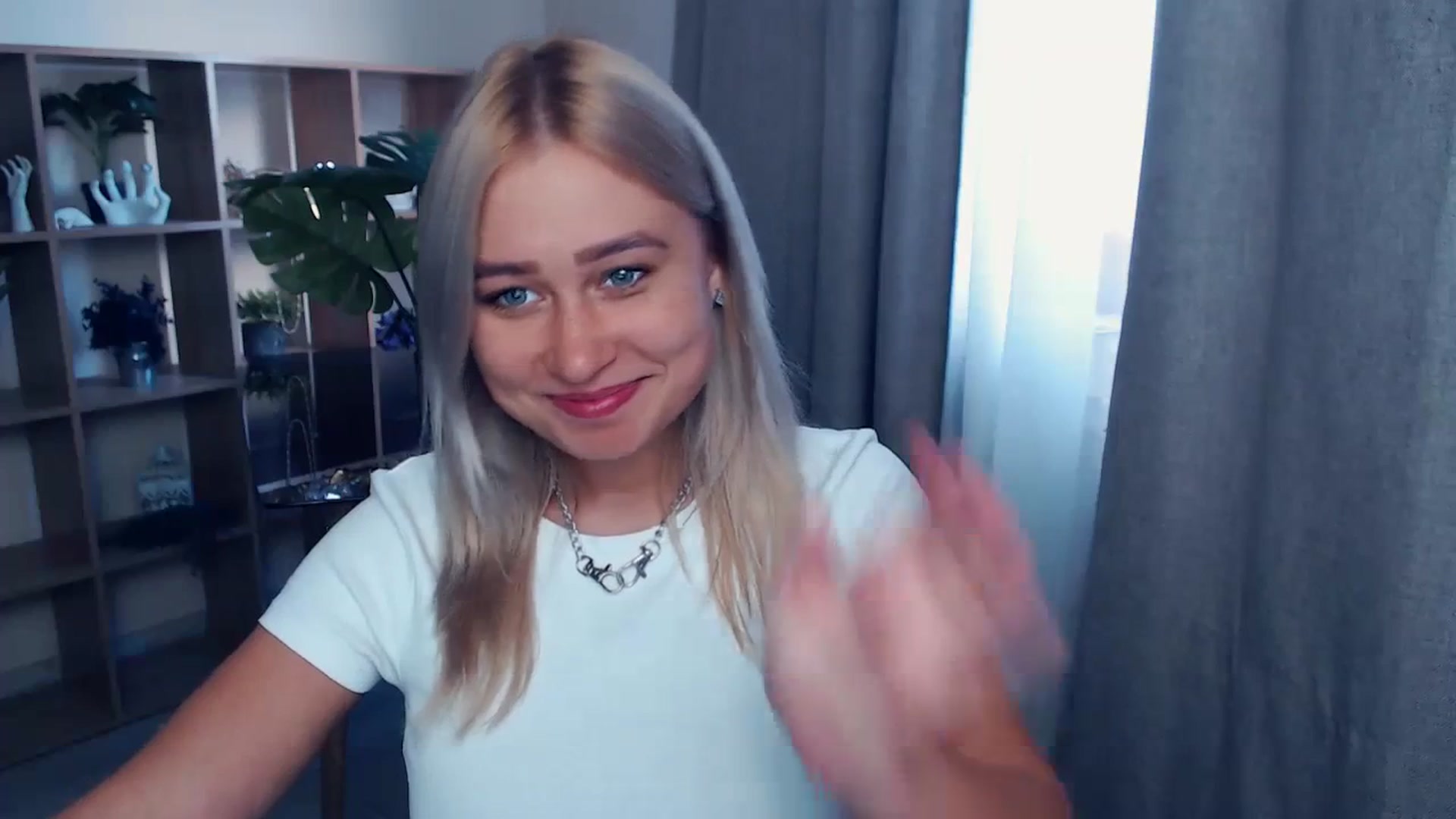 Gallery image thumbnail from Kukla_kolduna's myfreecams stream on, 09/23/2023, 15:23 image 5 of 20