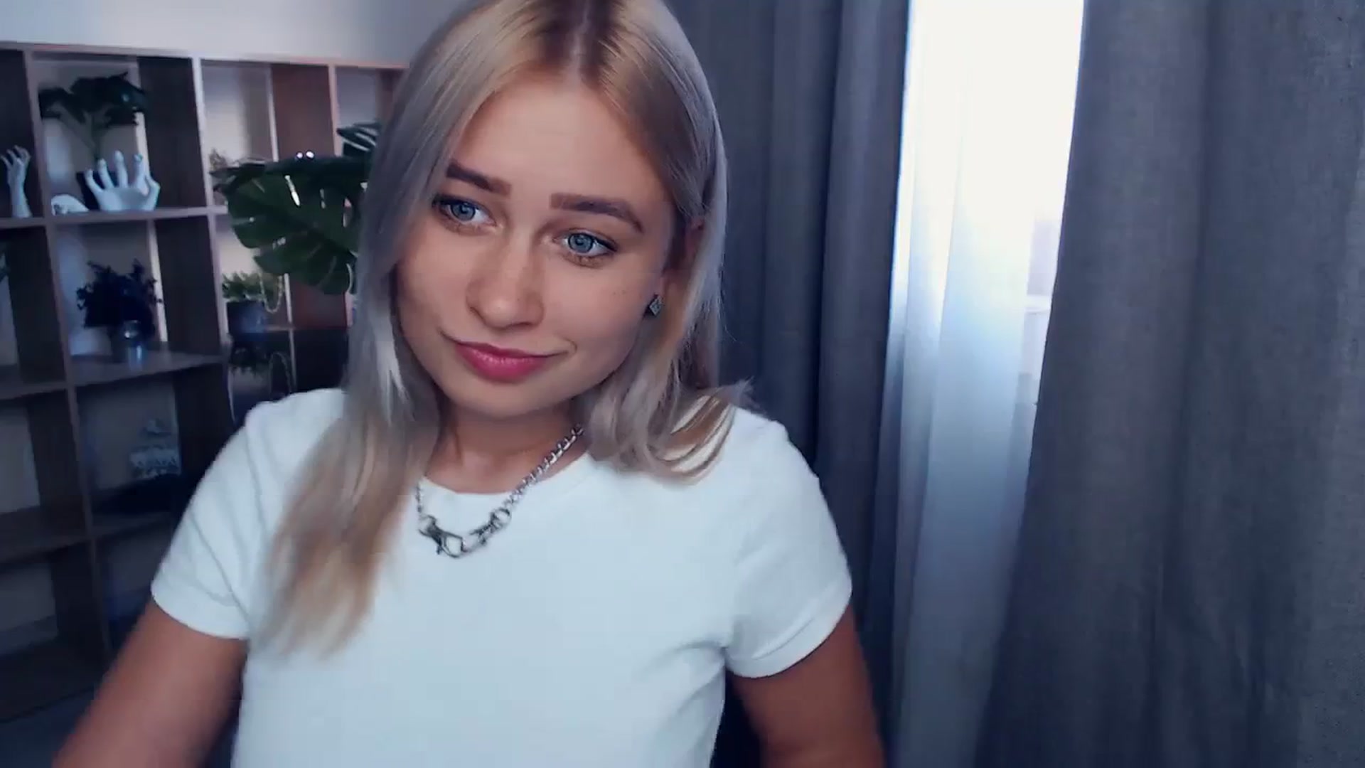 Gallery image thumbnail from Kukla_kolduna's myfreecams stream on, 09/23/2023, 15:23 image 3 of 20