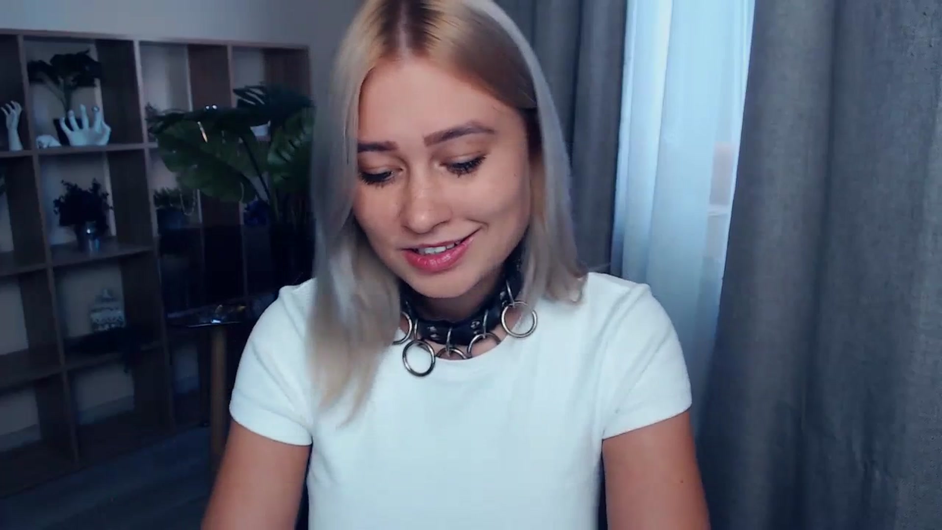 Gallery image thumbnail from Kukla_kolduna's myfreecams stream on, 09/23/2023, 15:23 image 20 of 20
