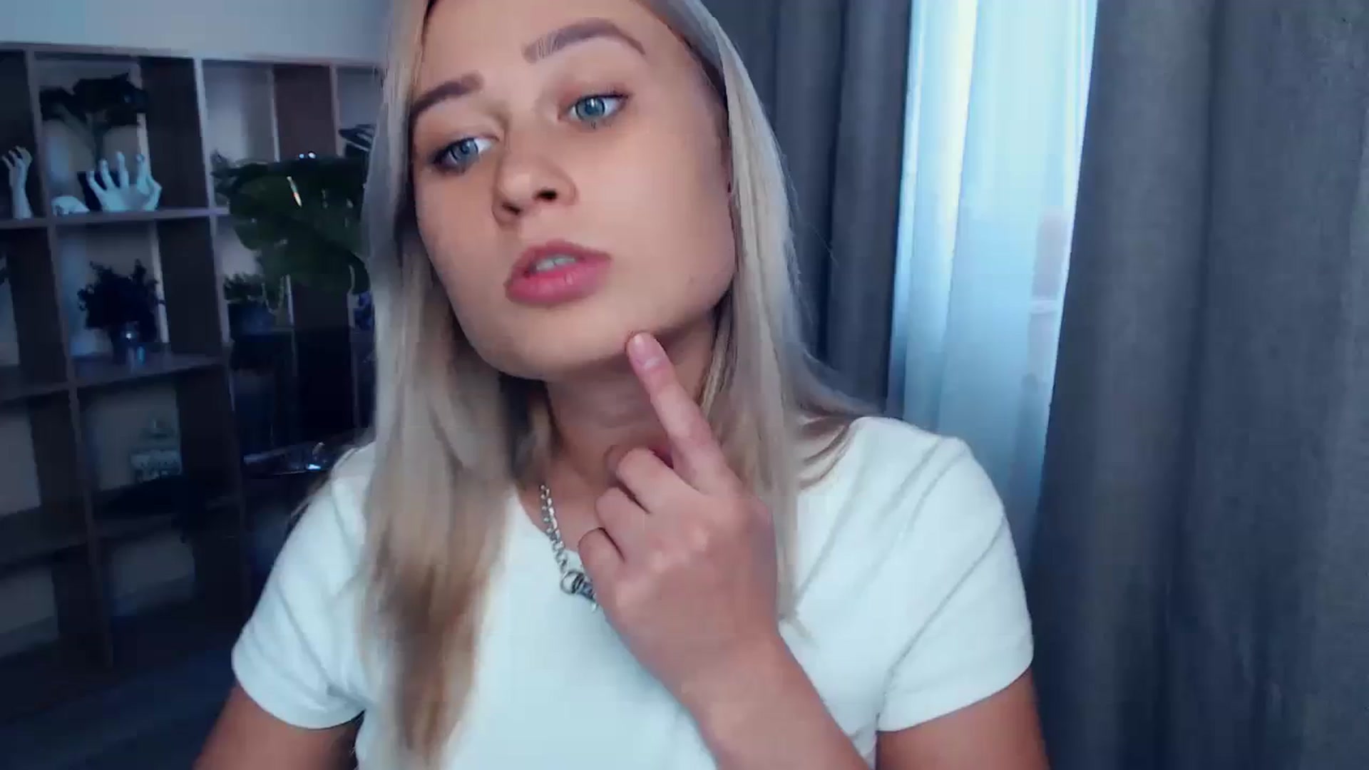 Gallery image thumbnail from Kukla_kolduna's myfreecams stream on, 09/23/2023, 15:23 image 11 of 20