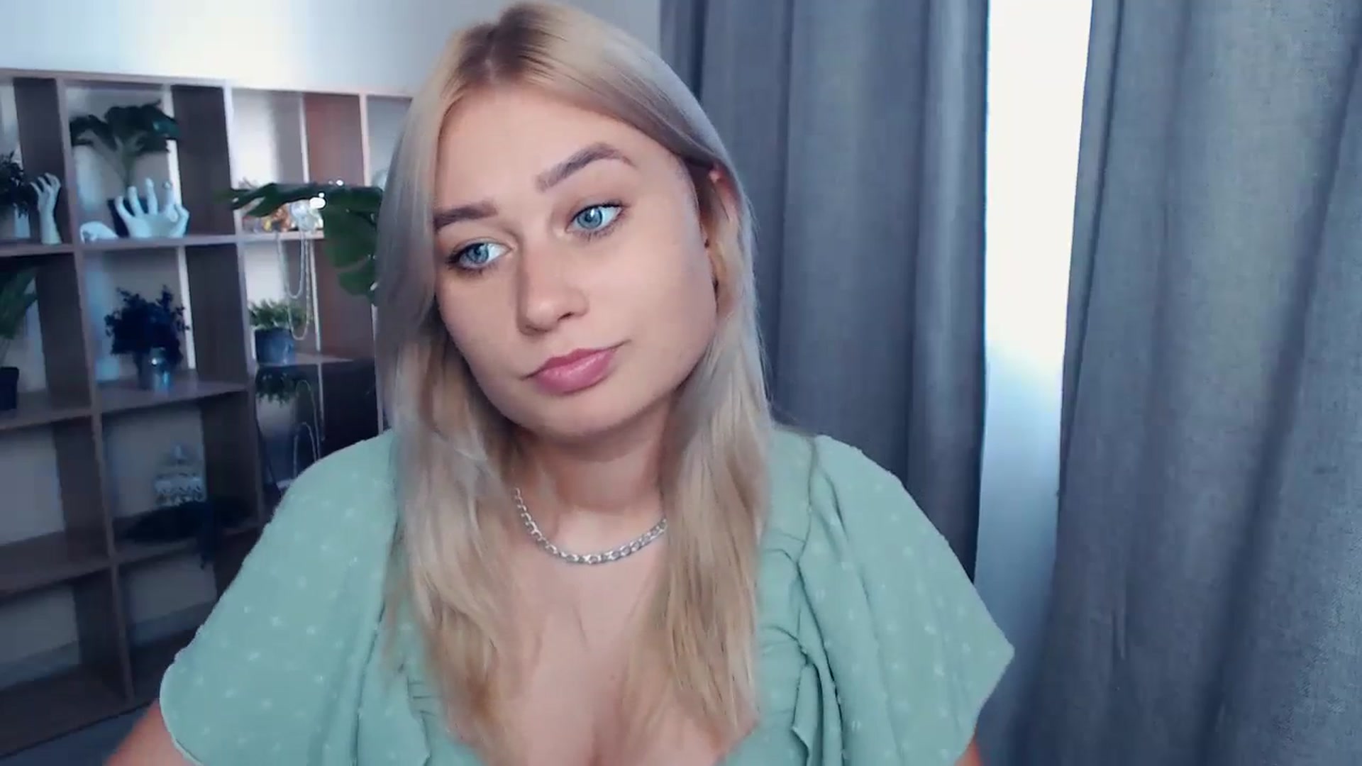 Gallery image thumbnail from Kukla_kolduna's myfreecams stream on, 09/24/2023, 13:27 image 7 of 20