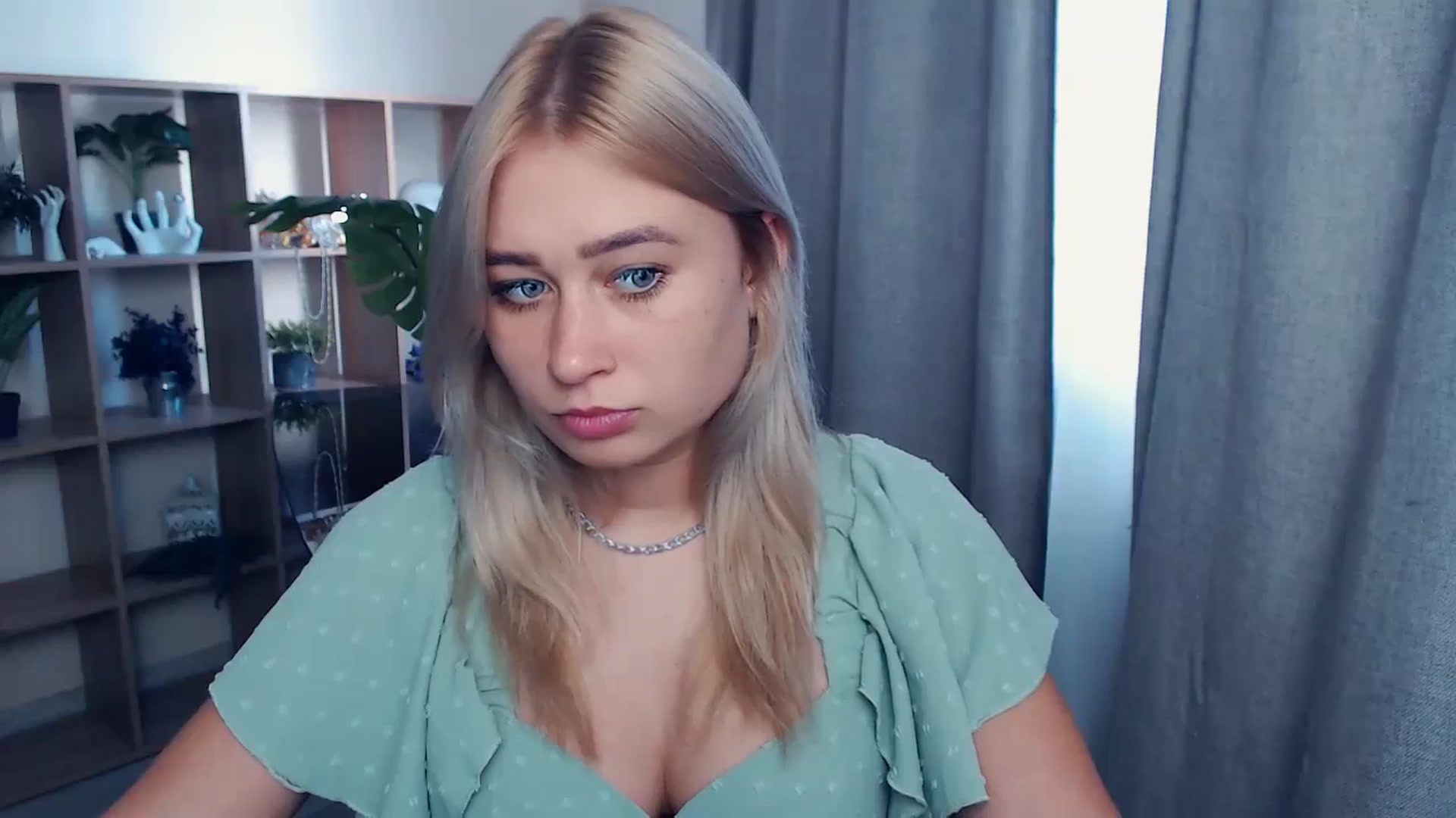 Gallery image thumbnail from Kukla_kolduna's myfreecams stream on, 09/24/2023, 13:27 image 8 of 20