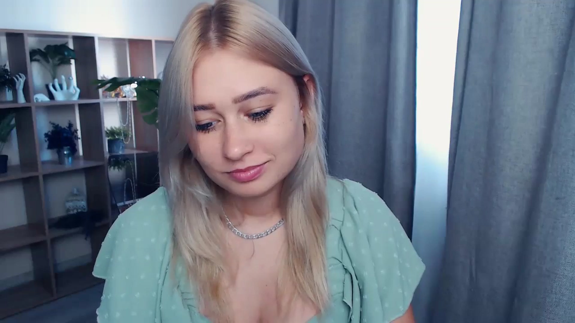 Gallery image thumbnail from Kukla_kolduna's myfreecams stream on, 09/24/2023, 13:27 image 6 of 20