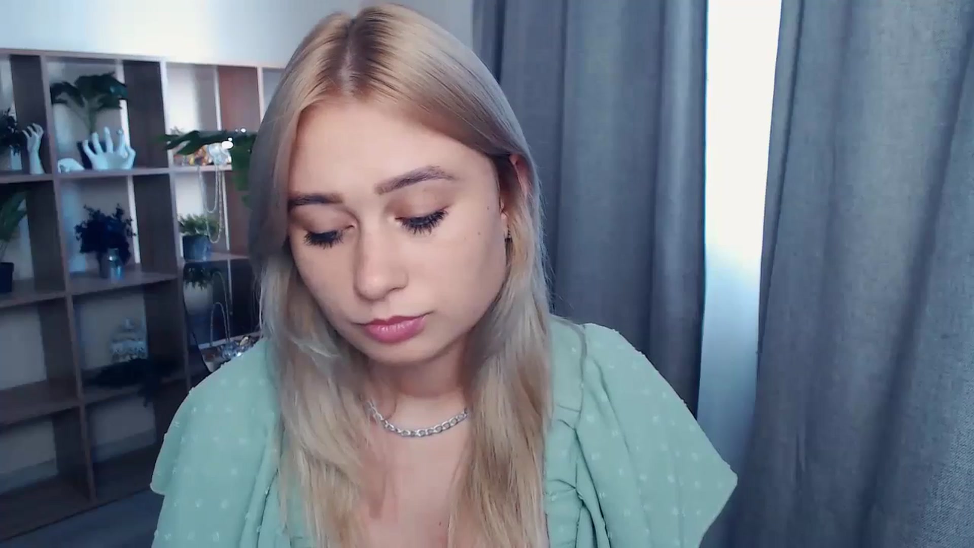 Gallery image thumbnail from Kukla_kolduna's myfreecams stream on, 09/24/2023, 13:27 image 10 of 20