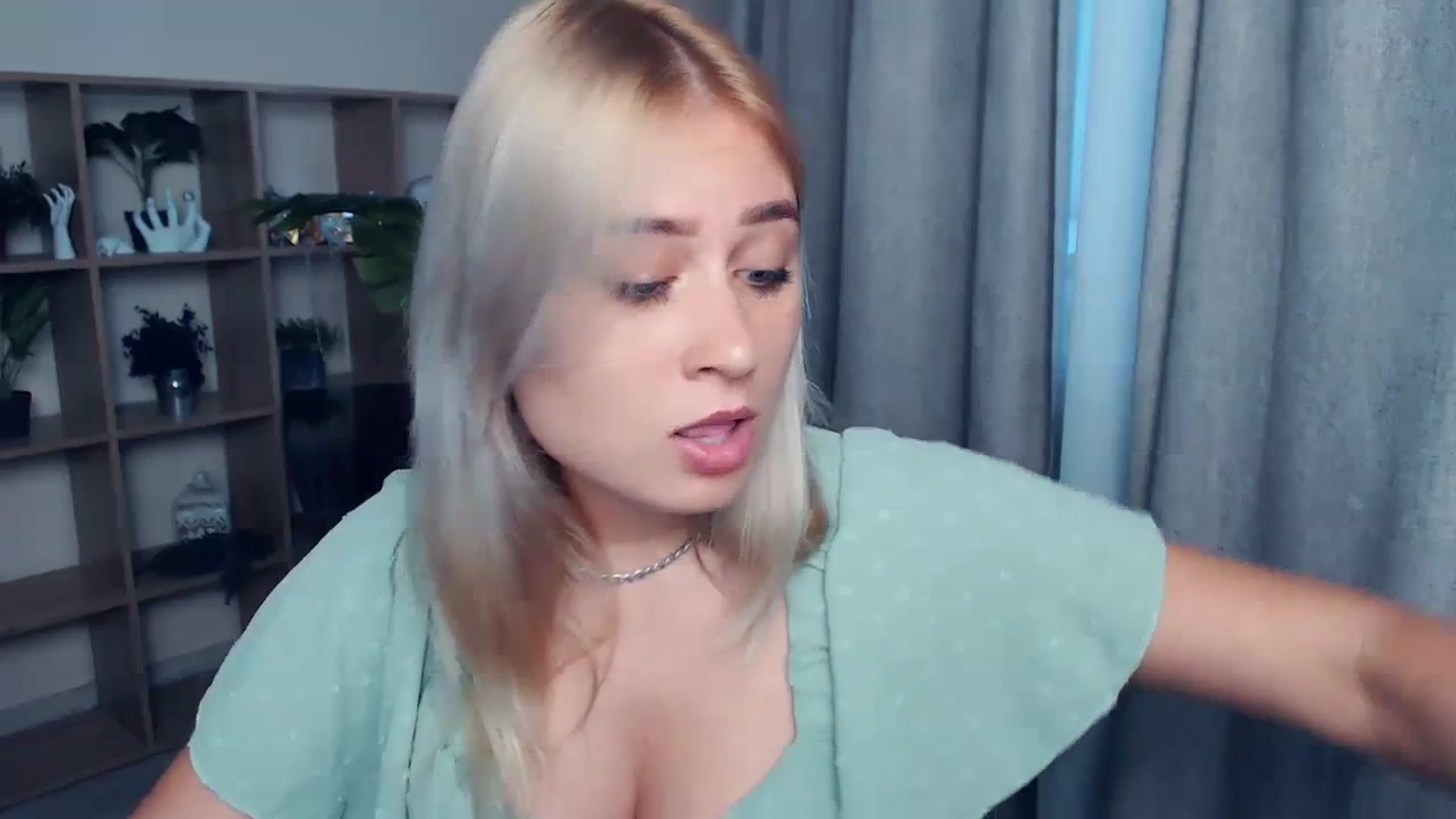 Gallery image thumbnail from Kukla_kolduna's myfreecams stream on, 09/24/2023, 16:06 image 4 of 20