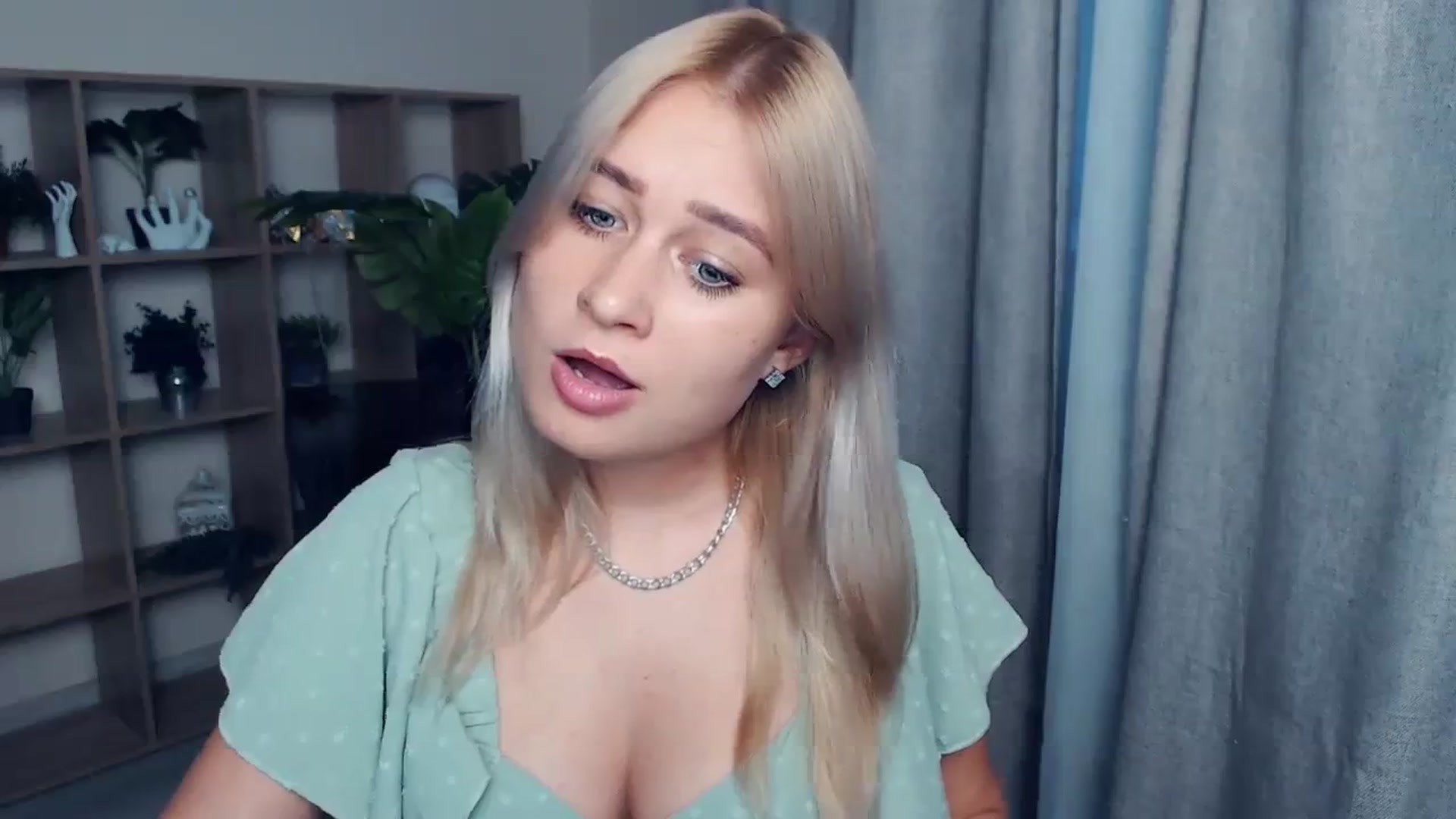 Gallery image thumbnail from Kukla_kolduna's myfreecams stream on, 09/24/2023, 16:06 image 17 of 20