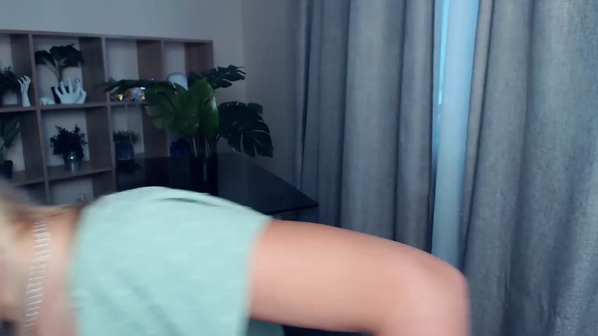 Gallery image thumbnail from Kukla_kolduna's myfreecams stream on, 09/24/2023, 16:06 image 1 of 20