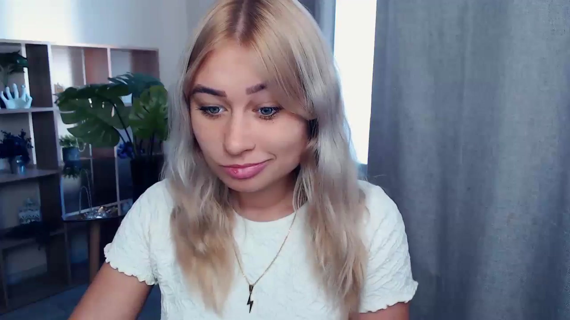 Gallery image thumbnail from Kukla_kolduna's myfreecams stream on, 09/28/2023, 12:05 image 13 of 20