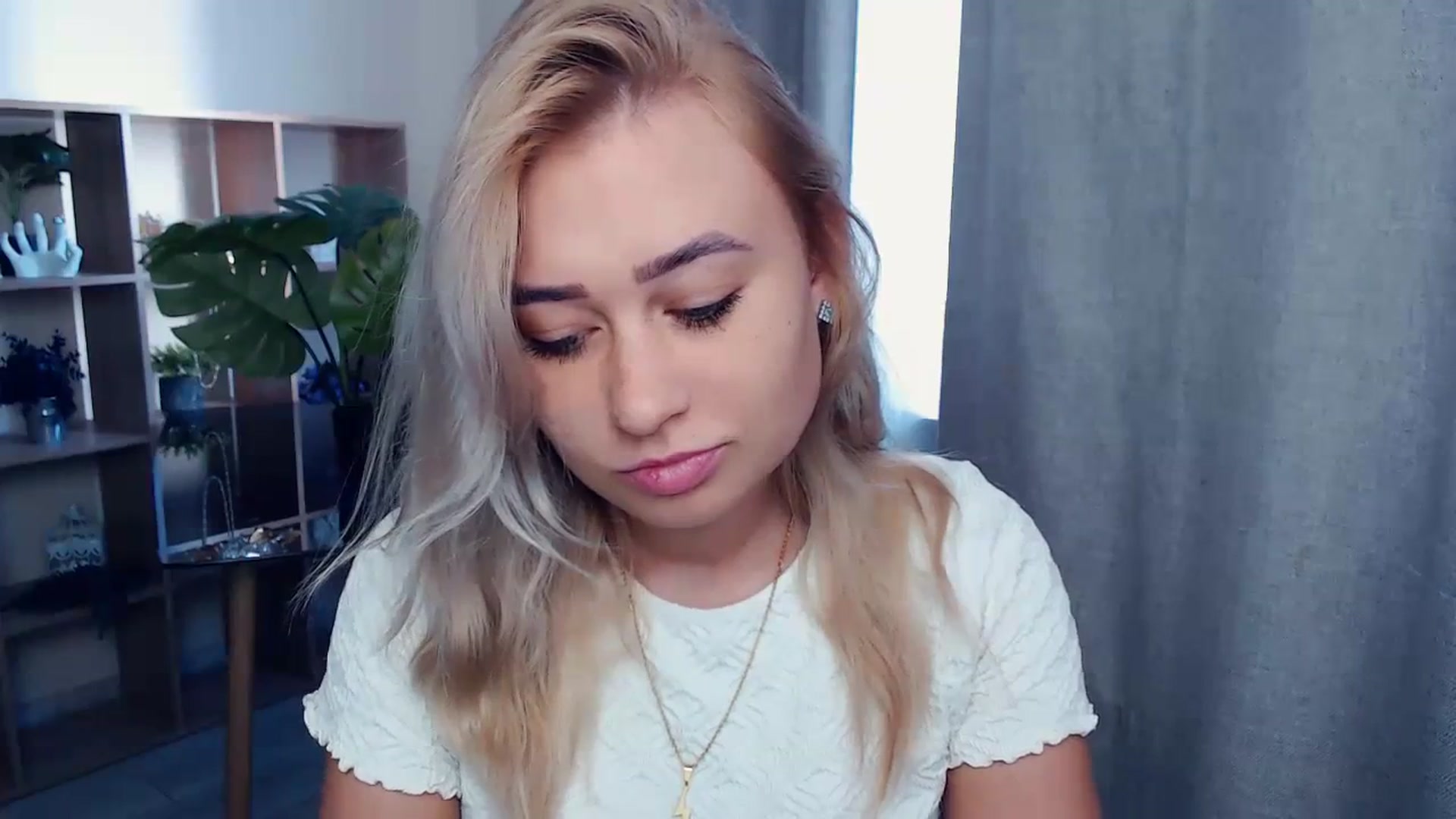 Gallery image thumbnail from Kukla_kolduna's myfreecams stream on, 09/28/2023, 12:05 image 15 of 20