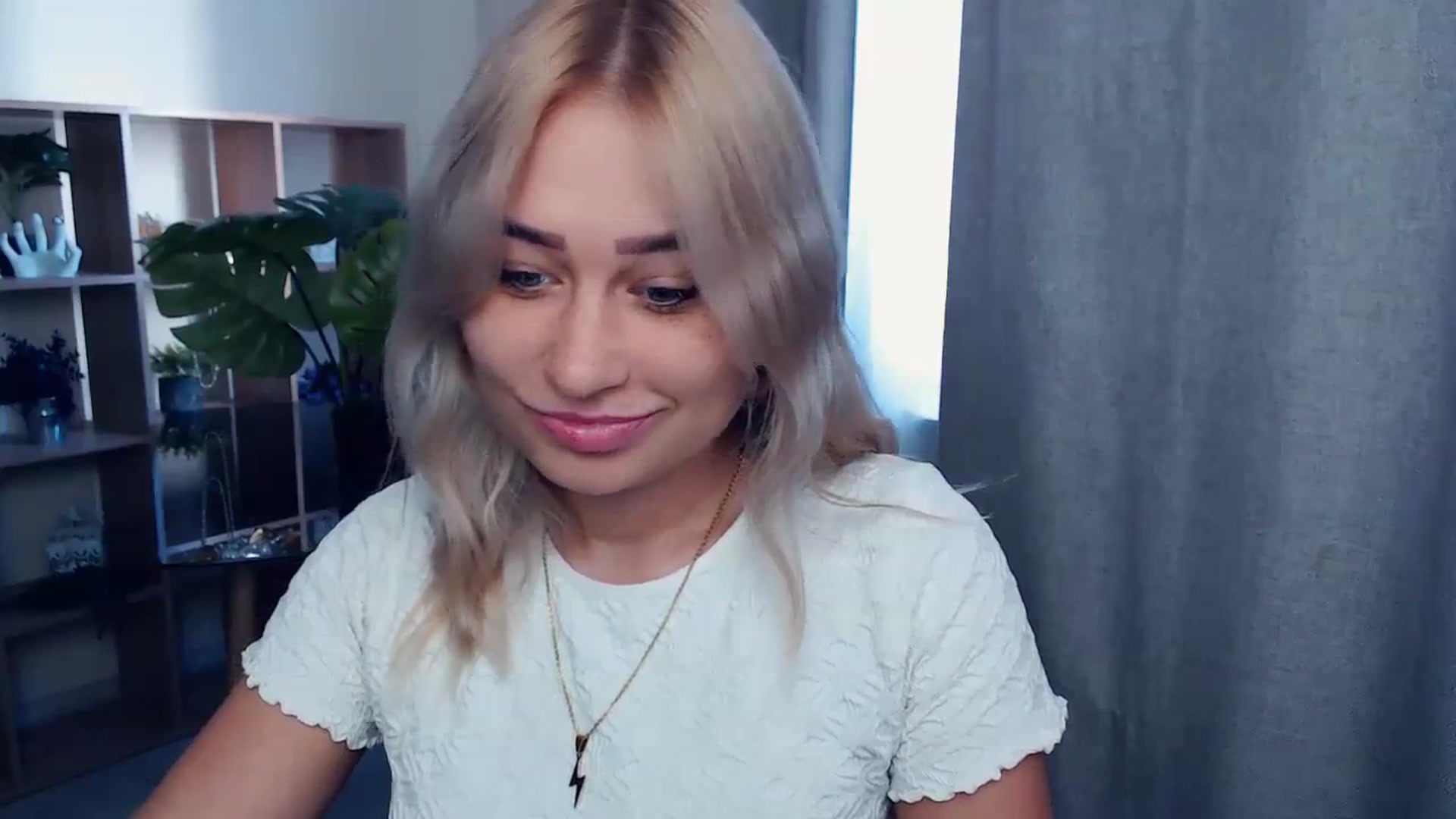 Gallery image thumbnail from Kukla_kolduna's myfreecams stream on, 09/28/2023, 12:05 image 20 of 20