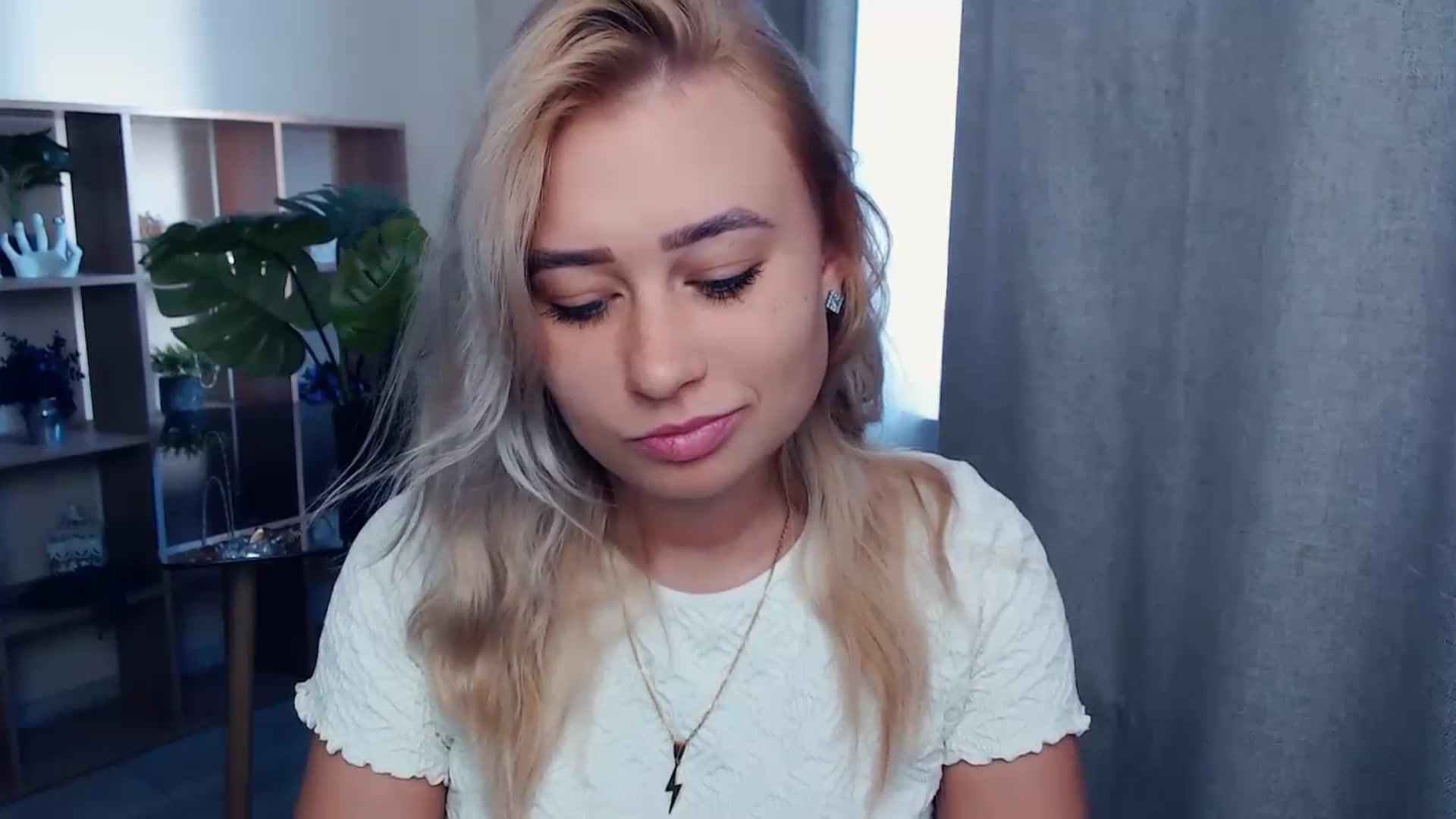 Gallery image thumbnail from Kukla_kolduna's myfreecams stream on, 09/28/2023, 12:05 image 14 of 20