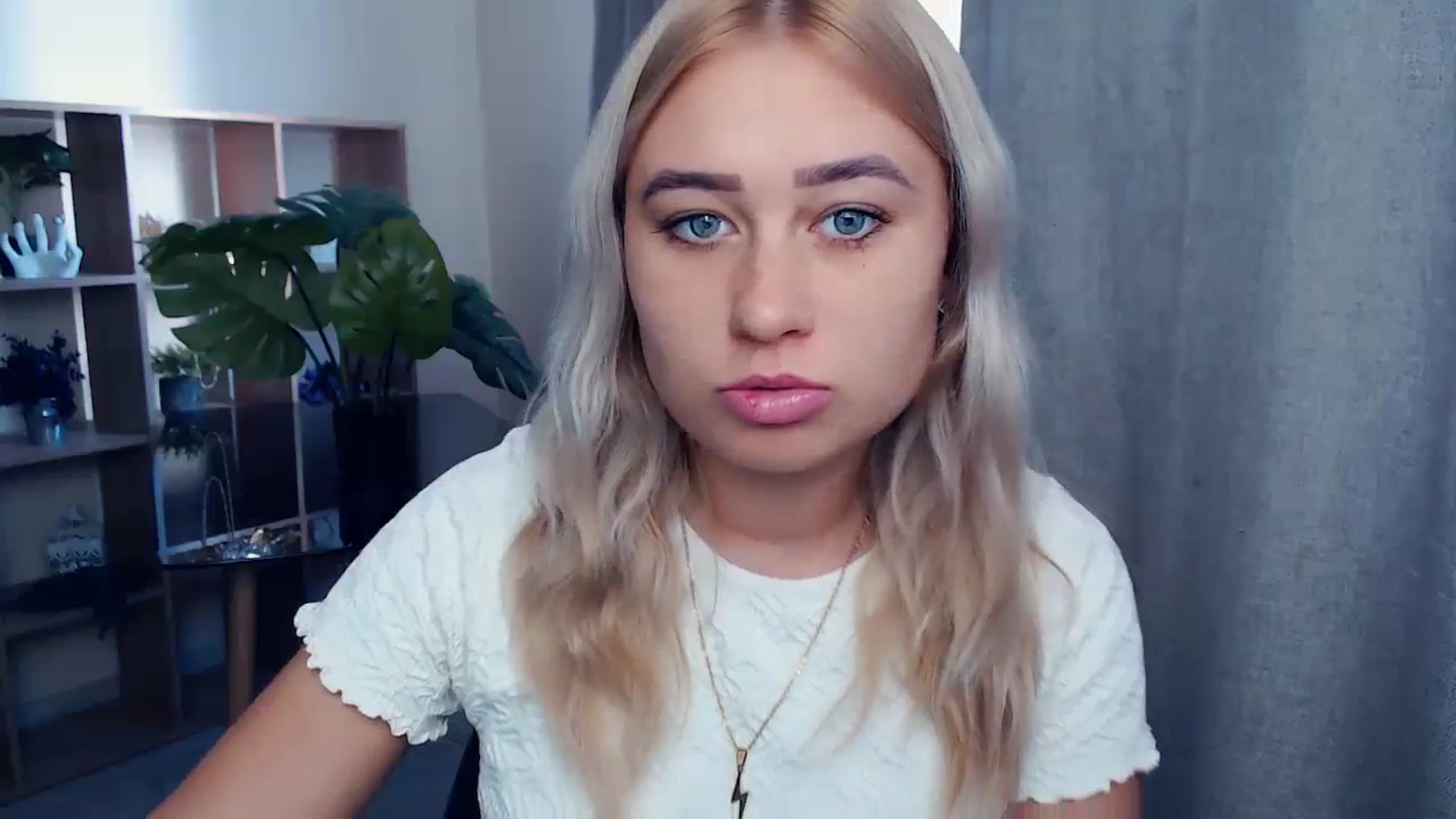 Gallery image thumbnail from Kukla_kolduna's myfreecams stream on, 09/28/2023, 12:05 image 5 of 20
