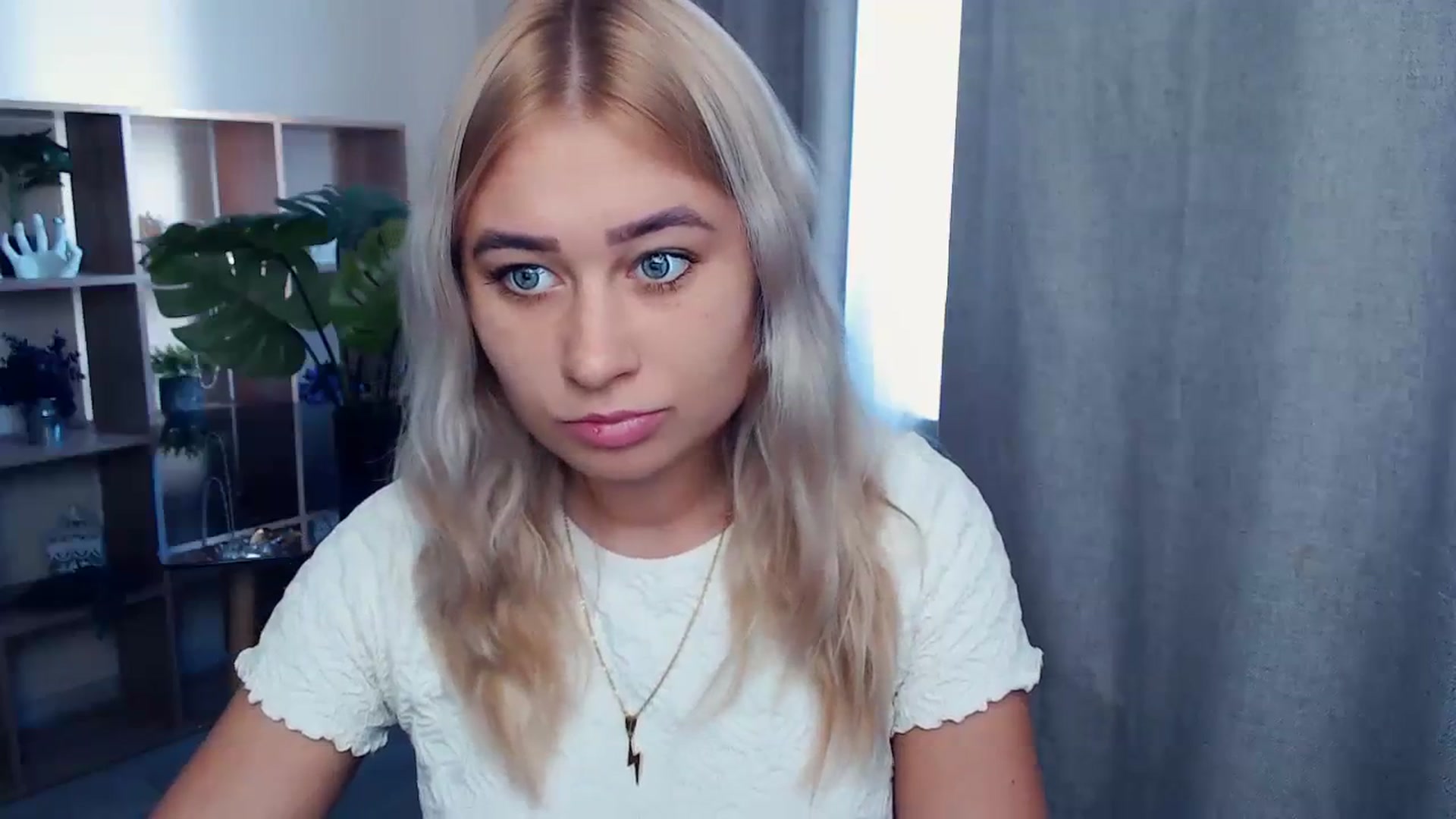 Gallery image thumbnail from Kukla_kolduna's myfreecams stream on, 09/28/2023, 12:05 image 7 of 20