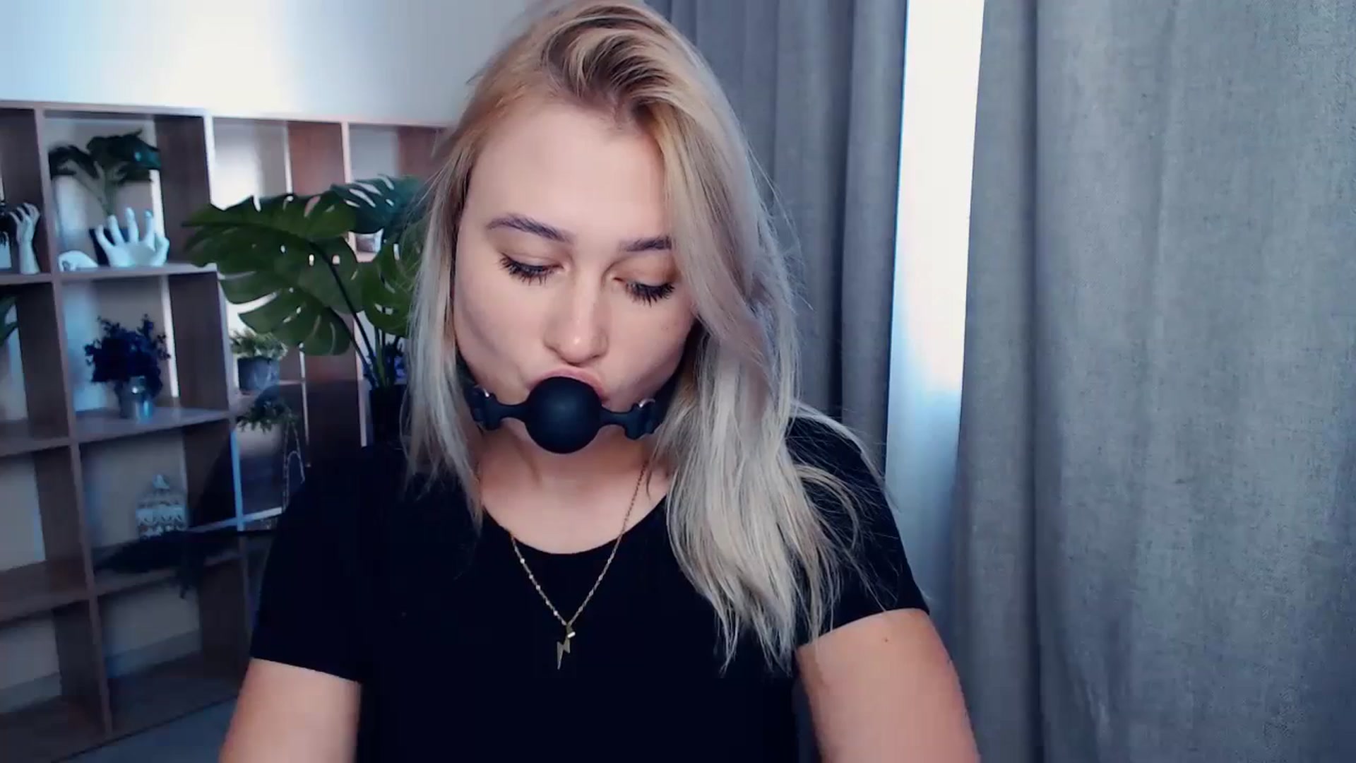 Gallery image thumbnail from Kukla_kolduna's myfreecams stream on, 10/08/2023, 14:06 image 17 of 20