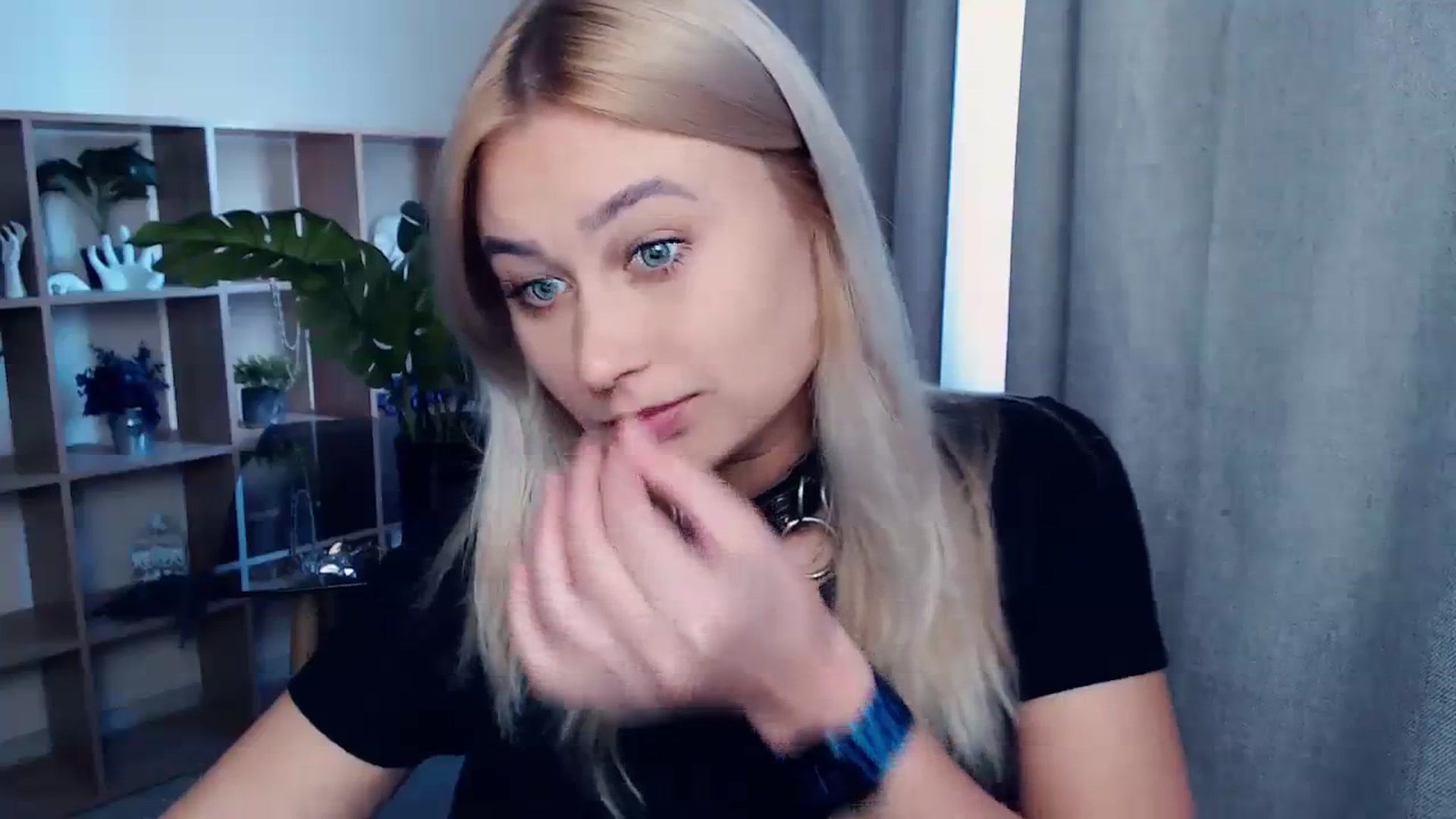 Gallery image thumbnail from Kukla_kolduna's myfreecams stream on, 10/08/2023, 14:06 image 9 of 20