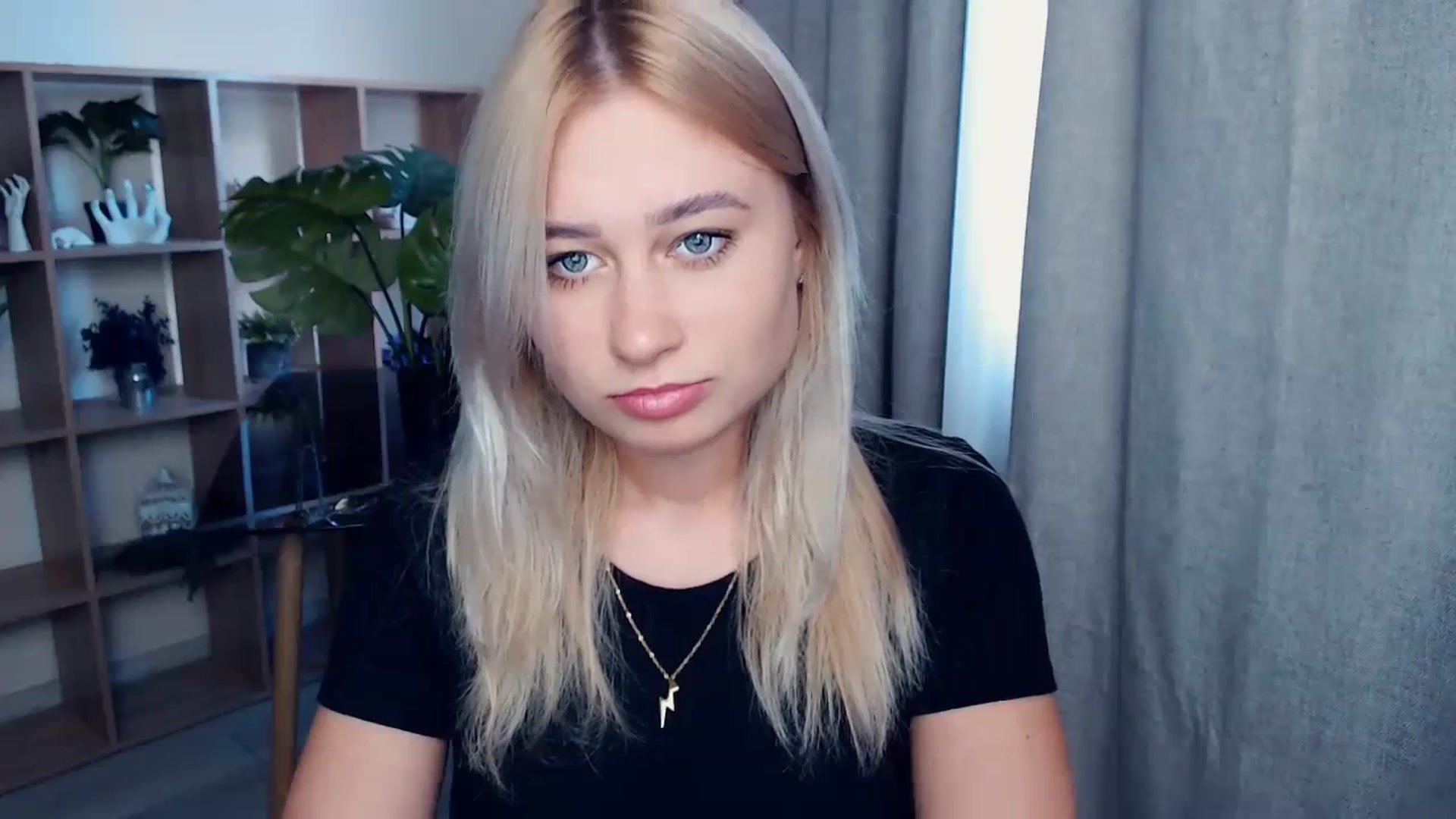 Gallery image thumbnail from Kukla_kolduna's myfreecams stream on, 10/08/2023, 15:15 image 4 of 20