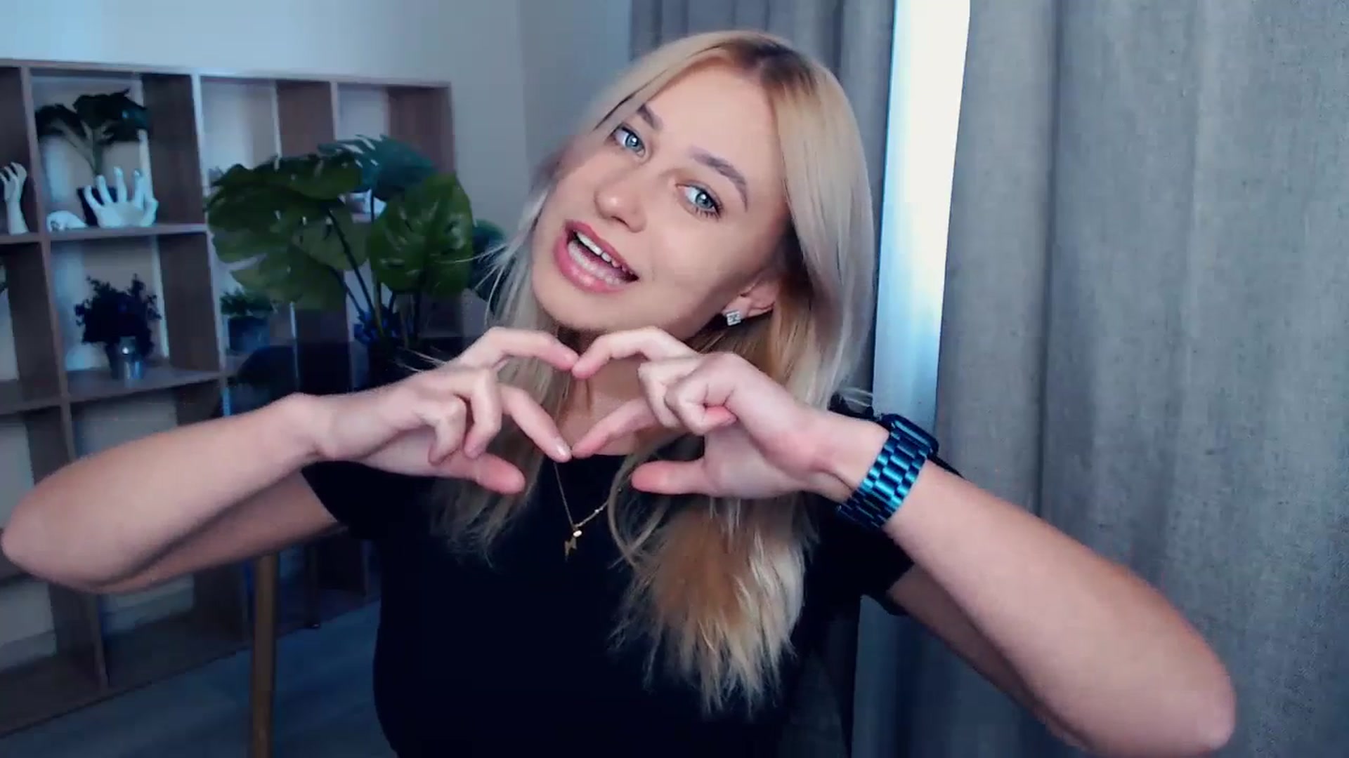 Gallery image thumbnail from Kukla_kolduna's myfreecams stream on, 10/08/2023, 15:15 image 3 of 20