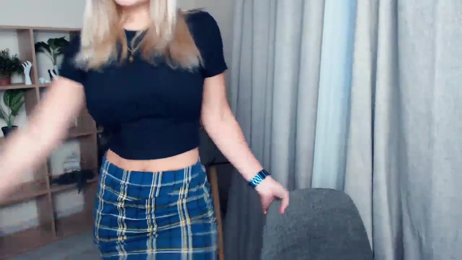 Gallery image thumbnail from Kukla_kolduna's myfreecams stream on, 10/08/2023, 16:09 image 2 of 20