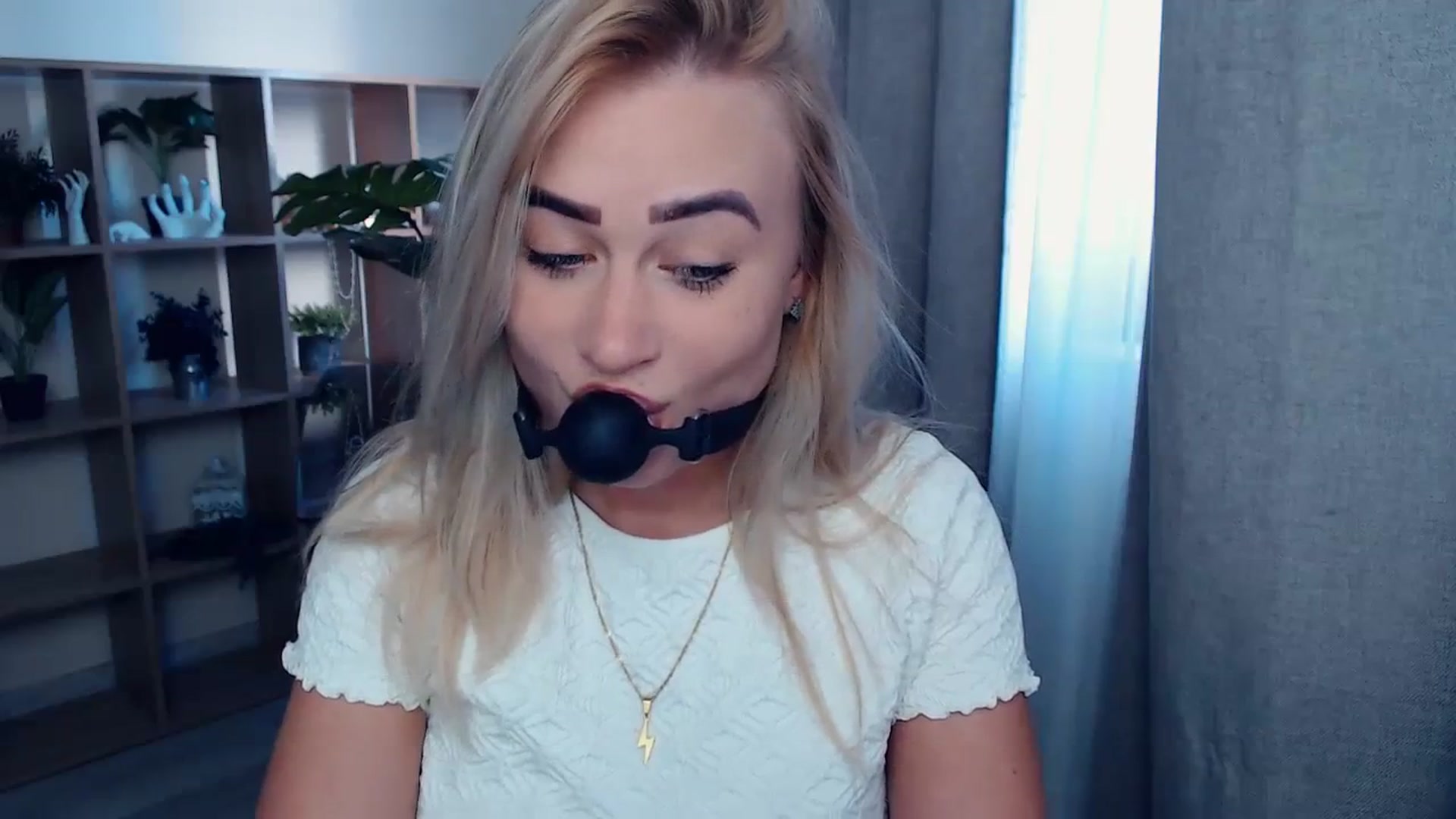 Gallery image thumbnail from Kukla_kolduna's myfreecams stream on, 10/11/2023, 13:38 image 19 of 20