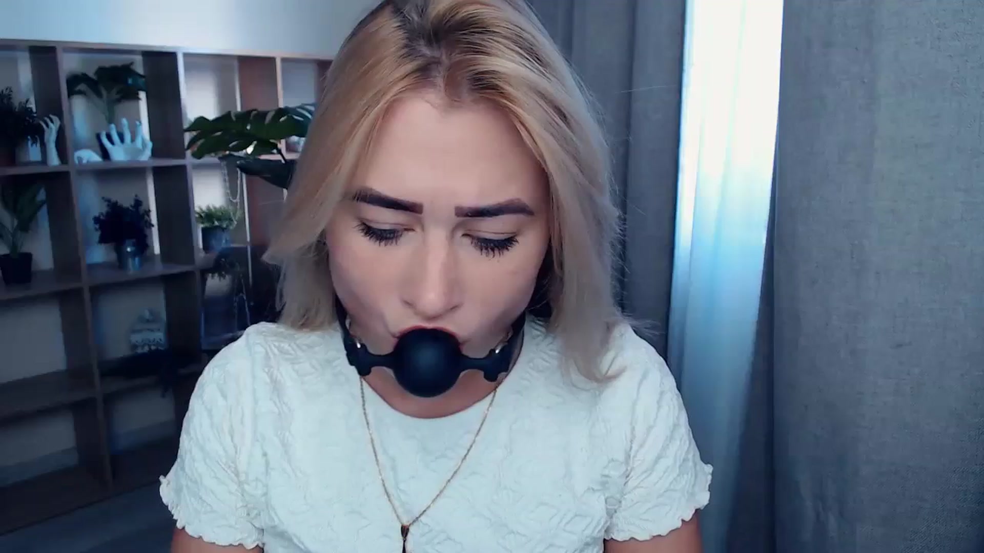 Gallery image thumbnail from Kukla_kolduna's myfreecams stream on, 10/11/2023, 13:38 image 18 of 20