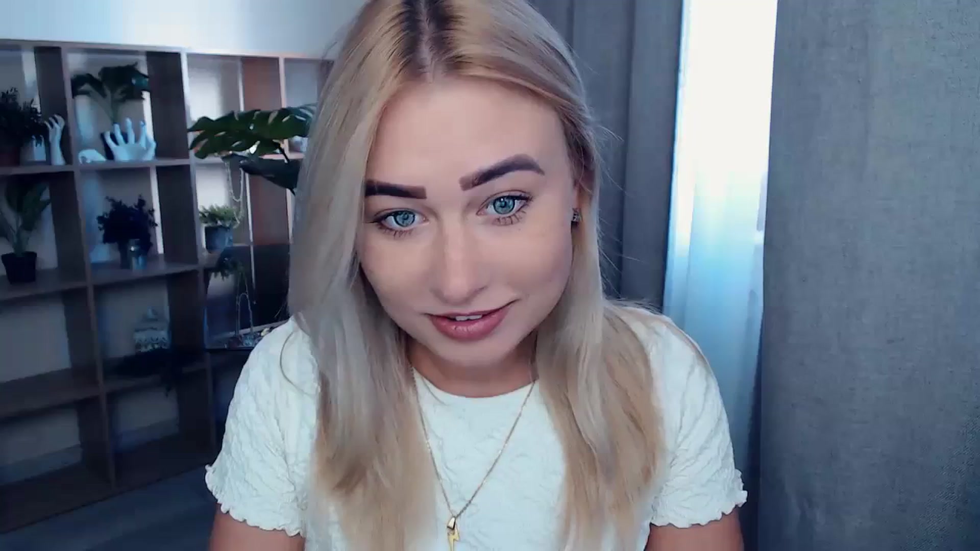 Gallery image thumbnail from Kukla_kolduna's myfreecams stream on, 10/11/2023, 13:38 image 5 of 20