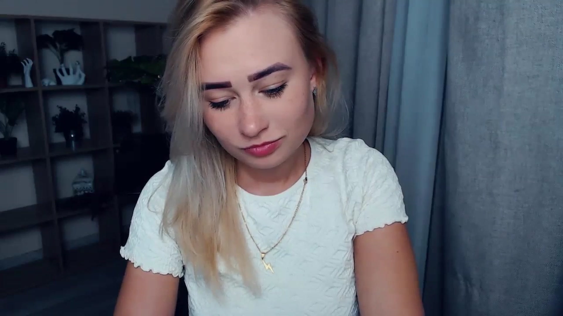 Gallery image thumbnail from Kukla_kolduna's myfreecams stream on, 10/11/2023, 16:02 image 15 of 20