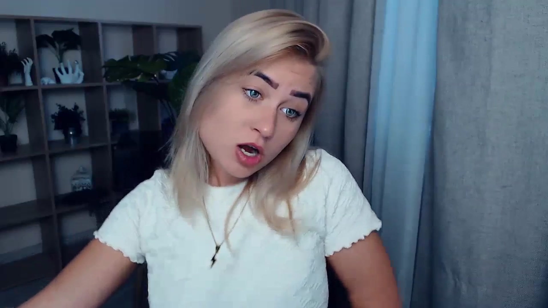 Gallery image thumbnail from Kukla_kolduna's myfreecams stream on, 10/11/2023, 16:02 image 5 of 20