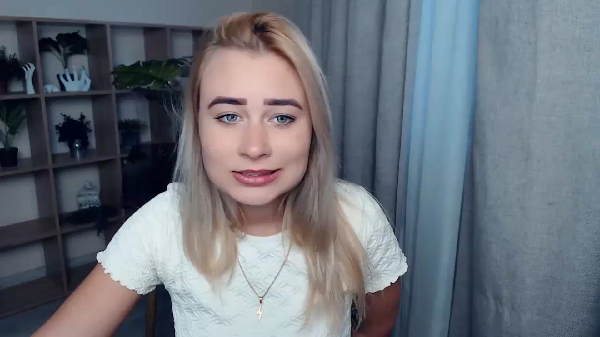 Gallery image thumbnail from Kukla_kolduna's myfreecams stream on, 10/11/2023, 16:02 image 7 of 20