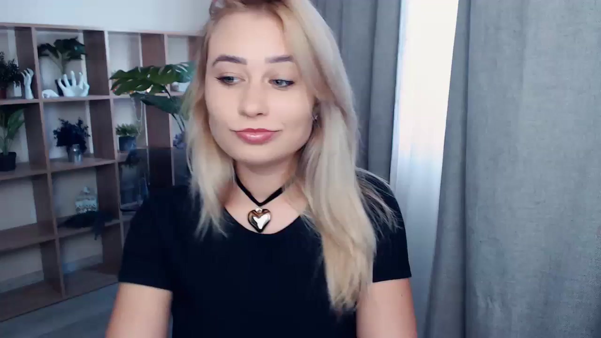 Gallery image thumbnail from Kukla_kolduna's myfreecams stream on, 10/12/2023, 14:26 image 1 of 20