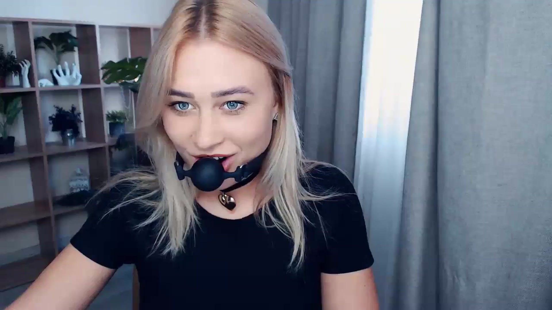 Gallery image thumbnail from Kukla_kolduna's myfreecams stream on, 10/12/2023, 14:26 image 11 of 20
