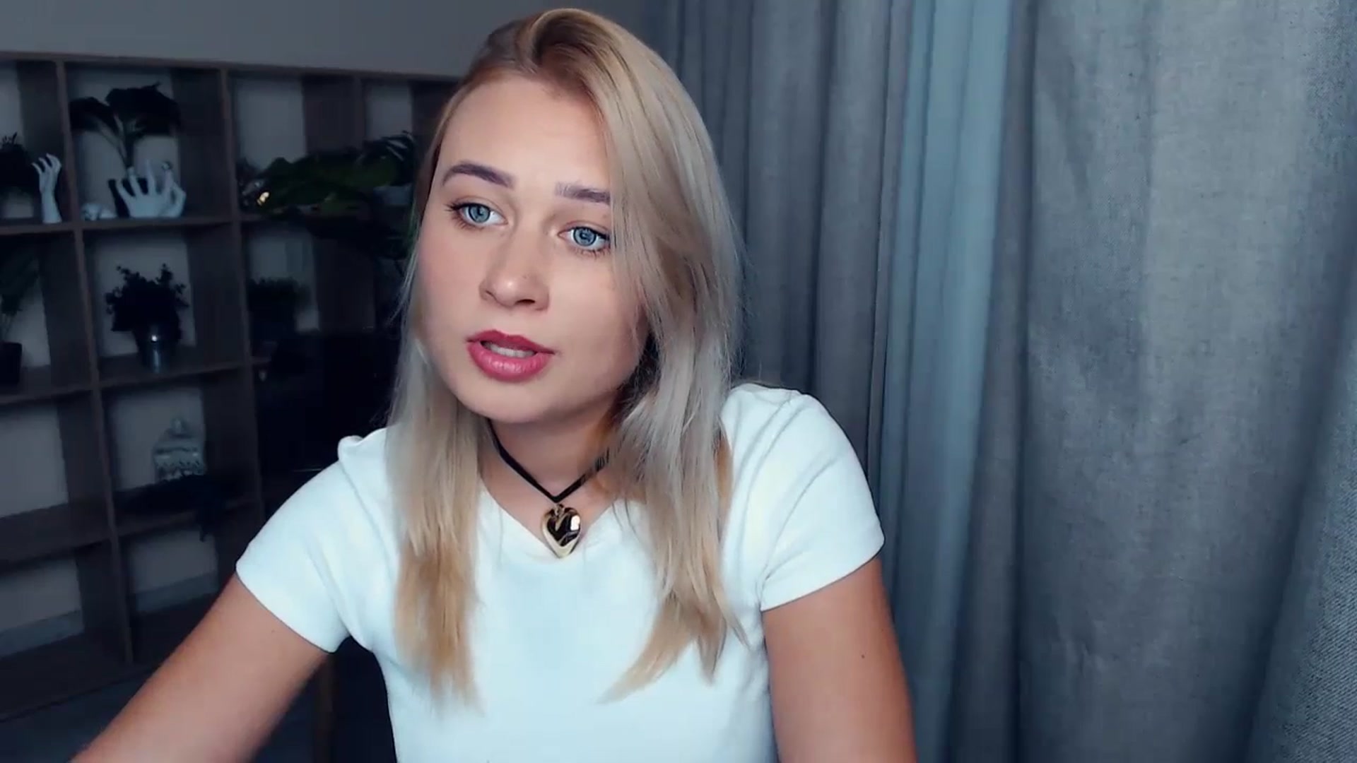 Gallery image thumbnail from Kukla_kolduna's myfreecams stream on, 10/13/2023, 16:41 image 3 of 20